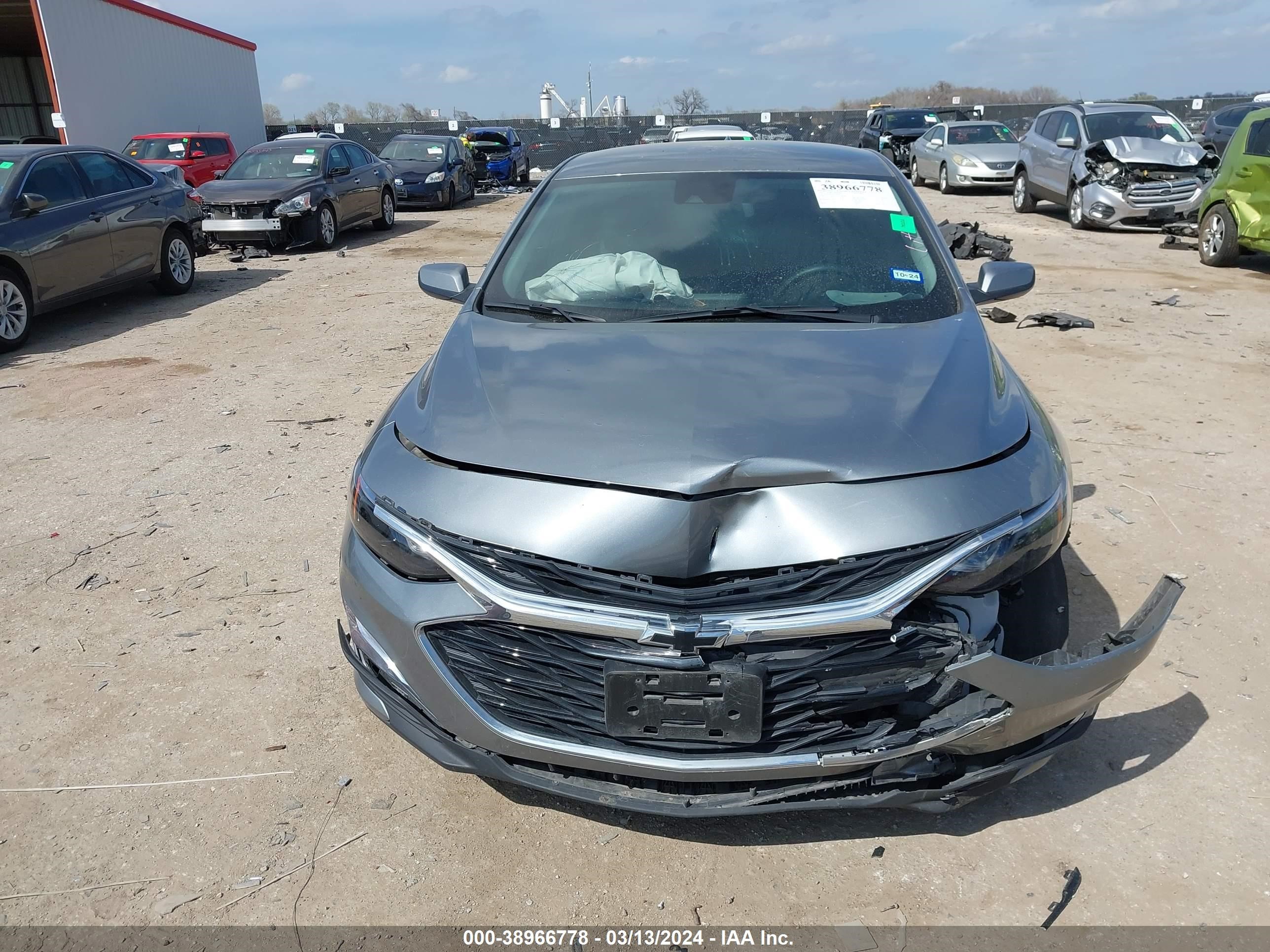 Photo 11 VIN: 1G1ZG5ST0PF126916 - CHEVROLET MALIBU 