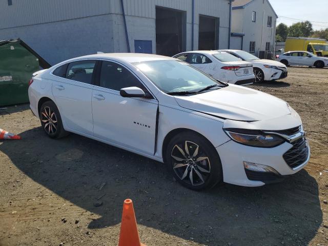 Photo 3 VIN: 1G1ZG5ST3LF123227 - CHEVROLET MALIBU RS 