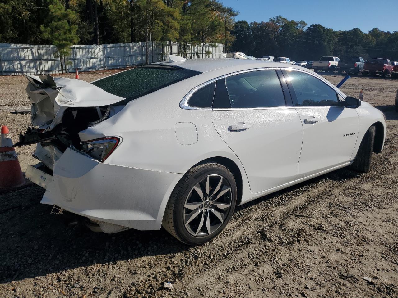 Photo 2 VIN: 1G1ZG5STXNF182830 - CHEVROLET MALIBU 