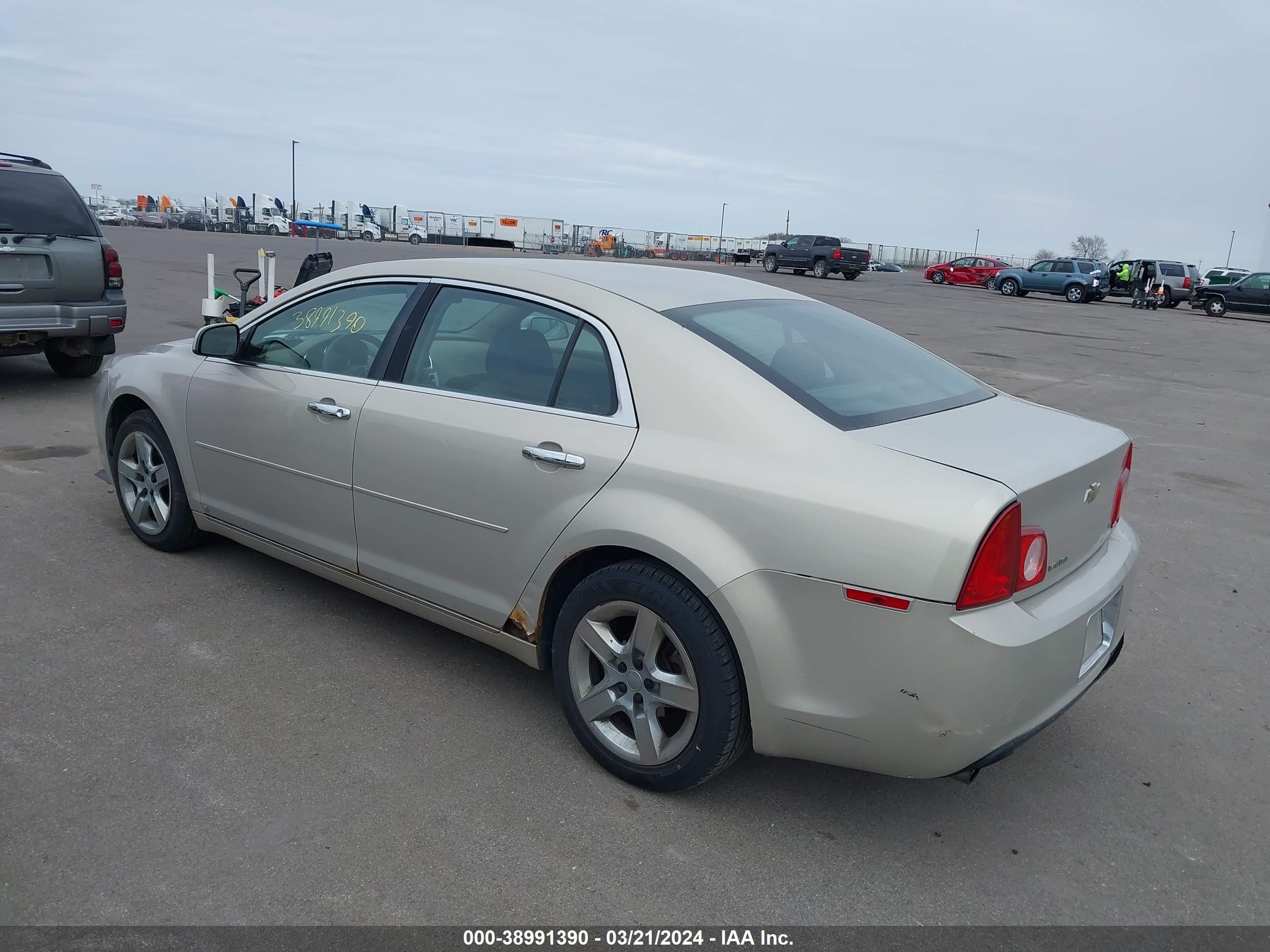 Photo 2 VIN: 1G1ZH57B09F213778 - CHEVROLET MALIBU 