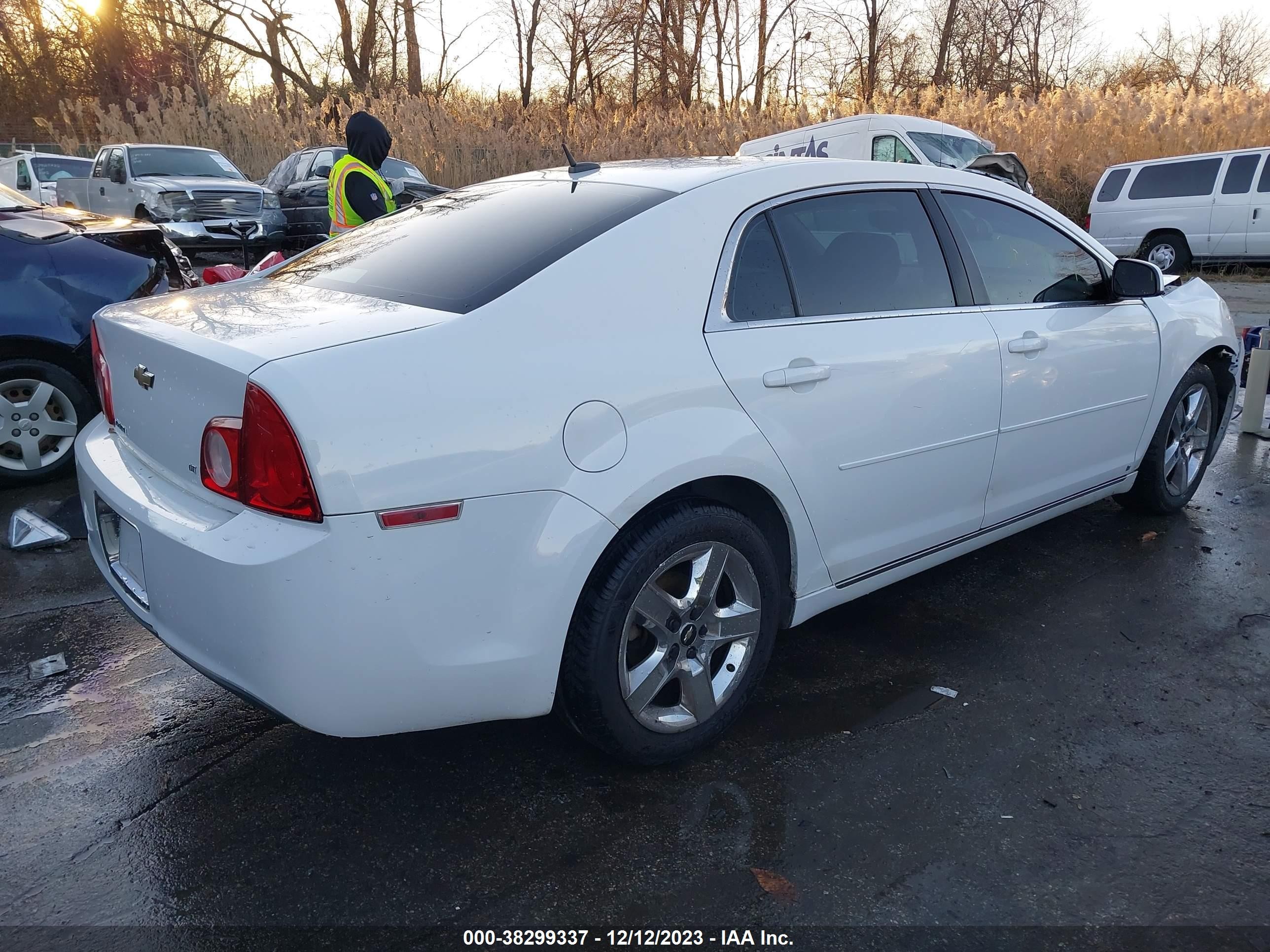 Photo 3 VIN: 1G1ZH57B394166578 - CHEVROLET MALIBU 