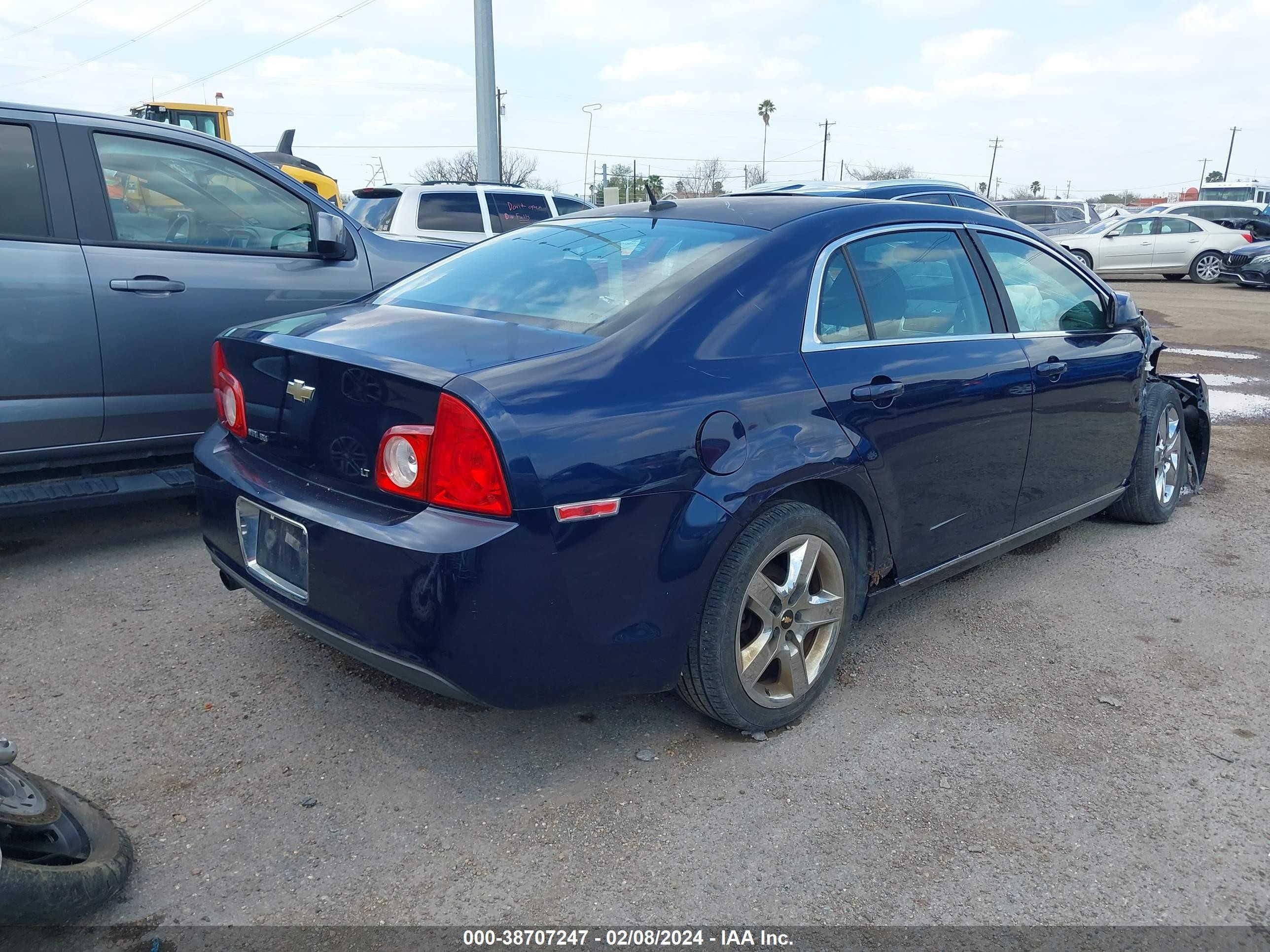 Photo 3 VIN: 1G1ZH57B584264185 - CHEVROLET MALIBU 