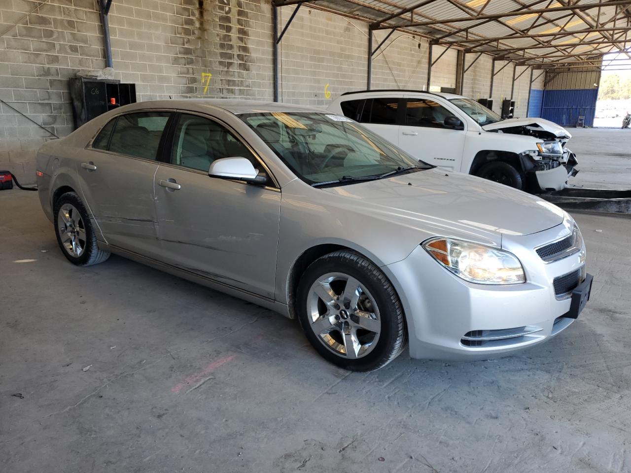 Photo 3 VIN: 1G1ZH57B99F132889 - CHEVROLET MALIBU 