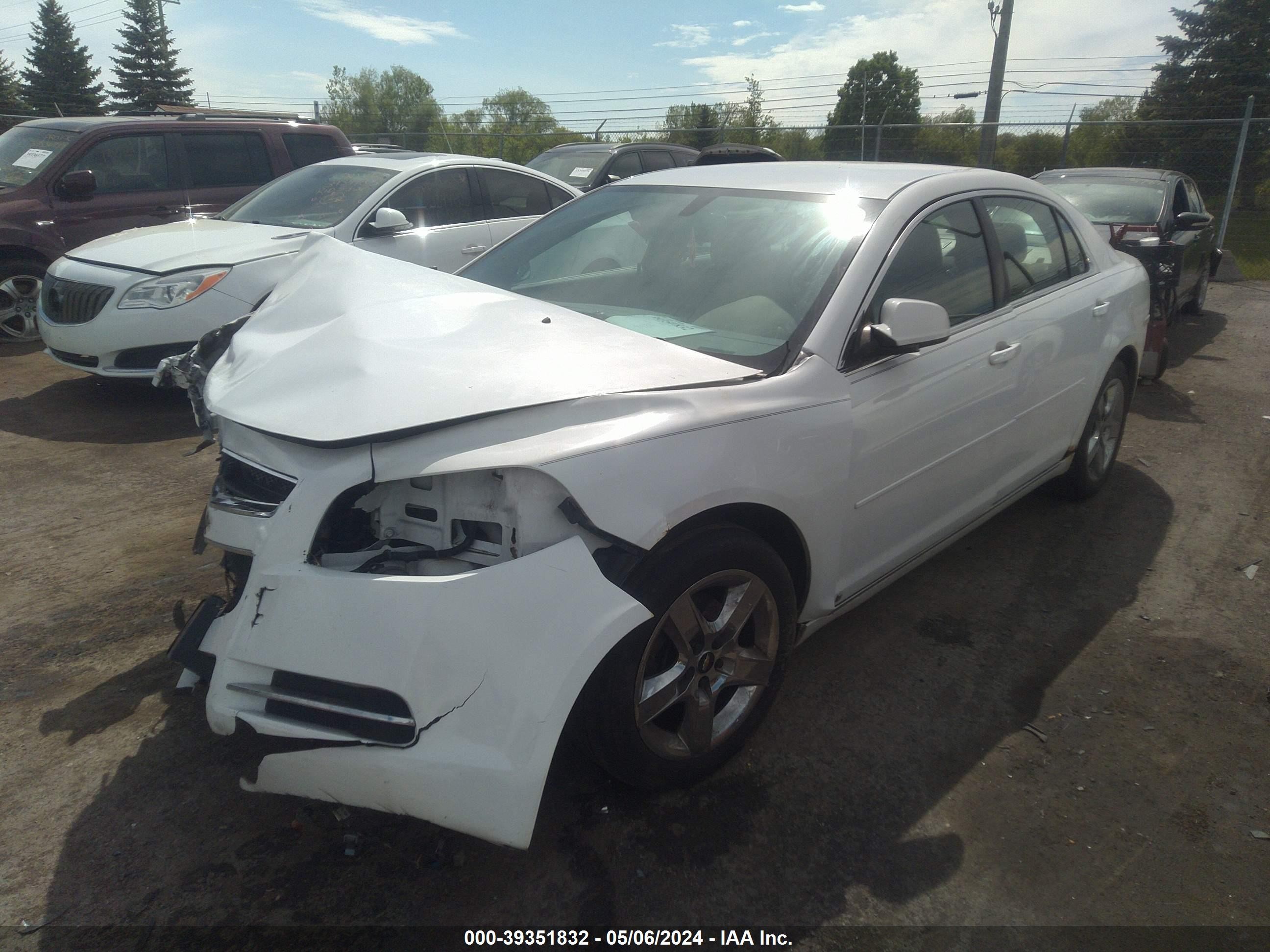 Photo 1 VIN: 1G1ZH57BX9F245556 - CHEVROLET MALIBU 