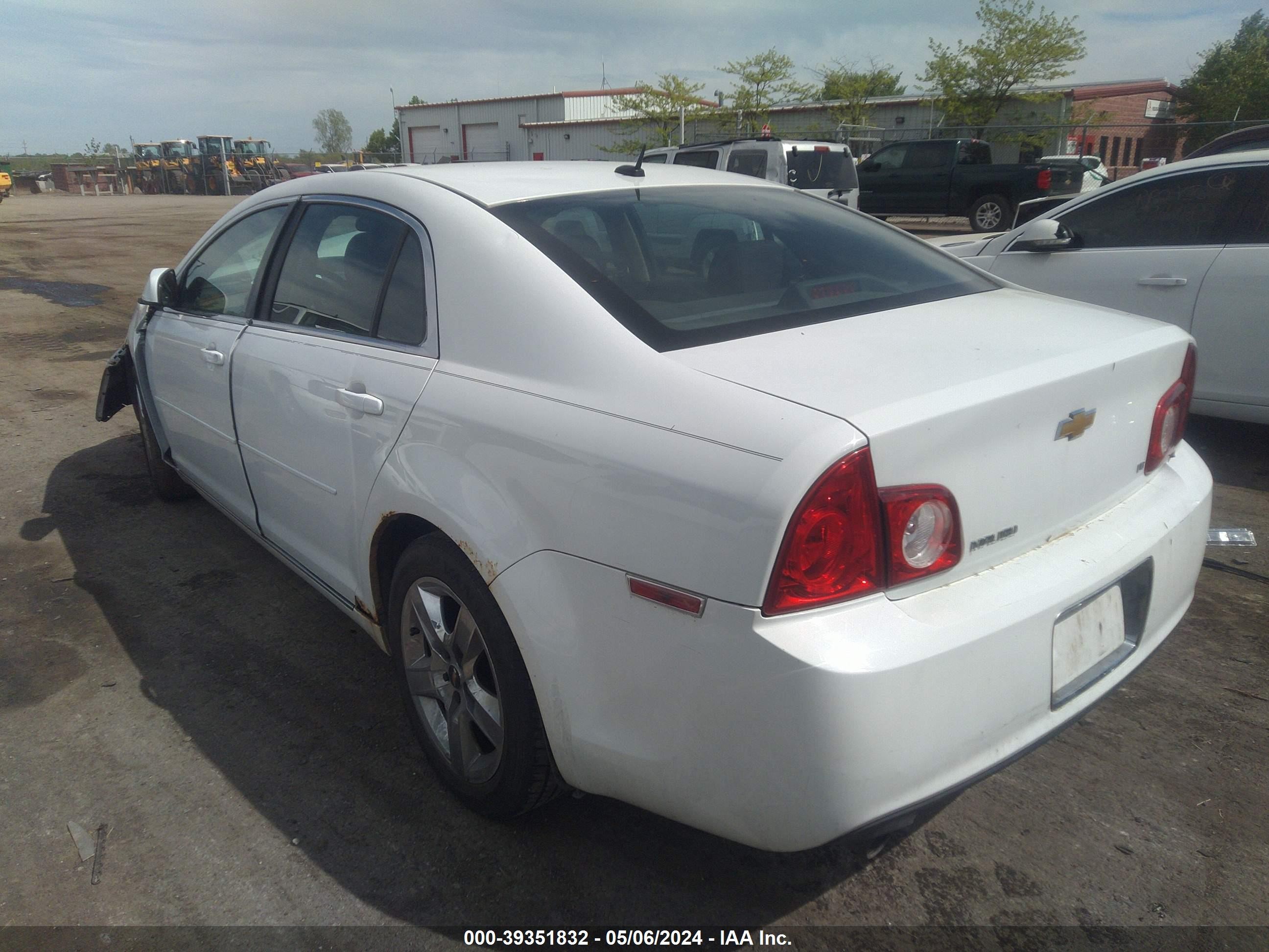 Photo 2 VIN: 1G1ZH57BX9F245556 - CHEVROLET MALIBU 