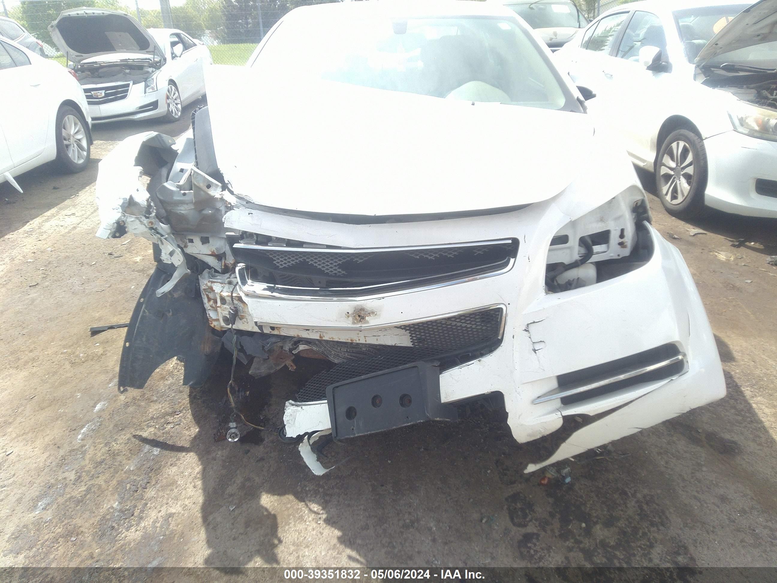 Photo 5 VIN: 1G1ZH57BX9F245556 - CHEVROLET MALIBU 