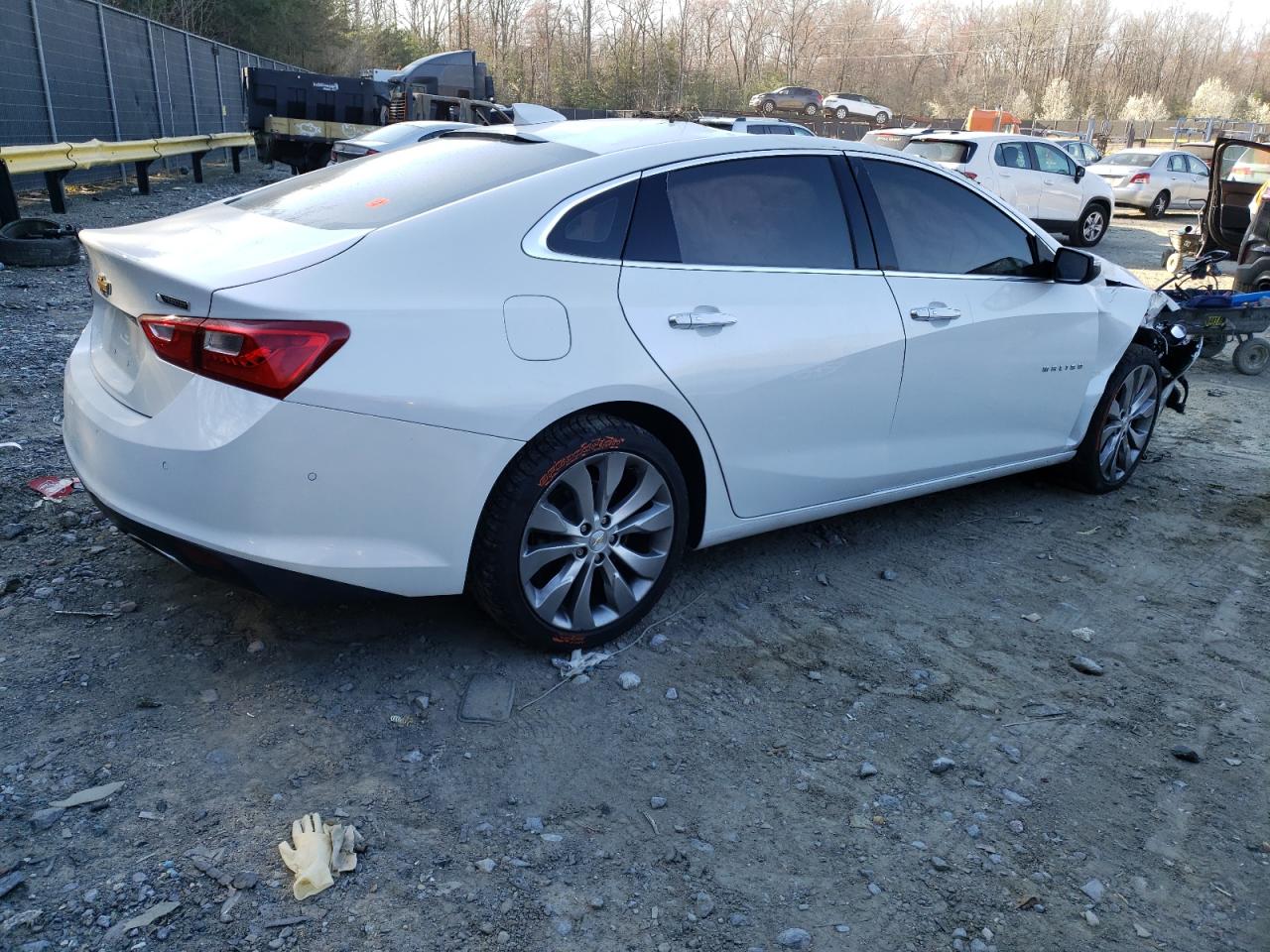 Photo 2 VIN: 1G1ZH5SX1HF176158 - CHEVROLET MALIBU 