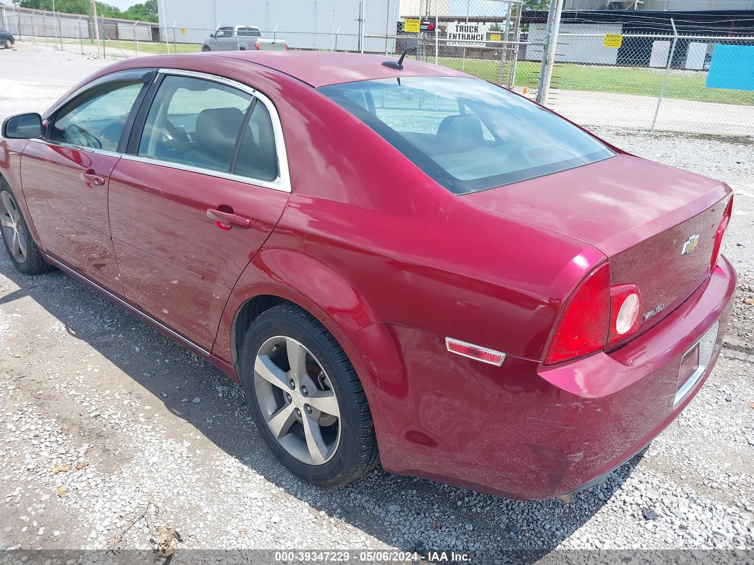 Photo 2 VIN: 1G1ZJ57B39F126476 - CHEVROLET MALIBU 