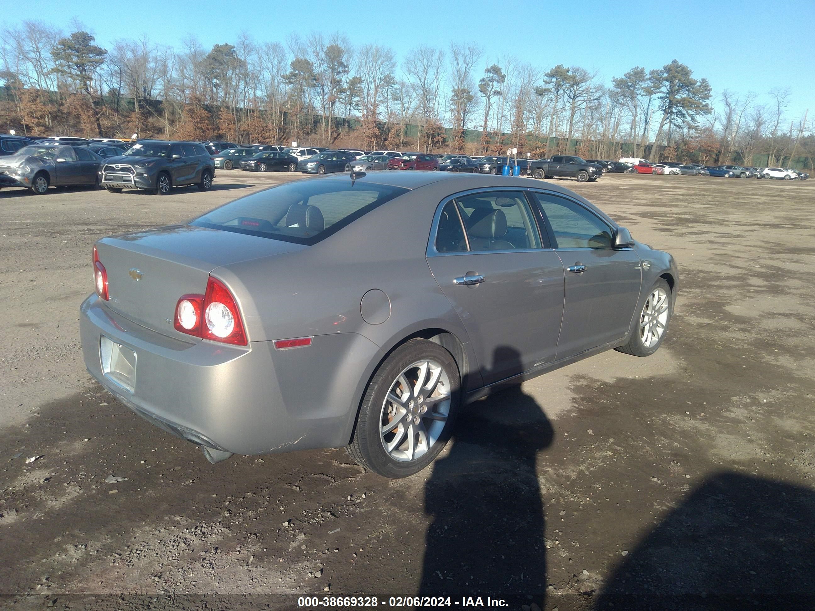 Photo 3 VIN: 1G1ZK57708F183905 - CHEVROLET MALIBU 