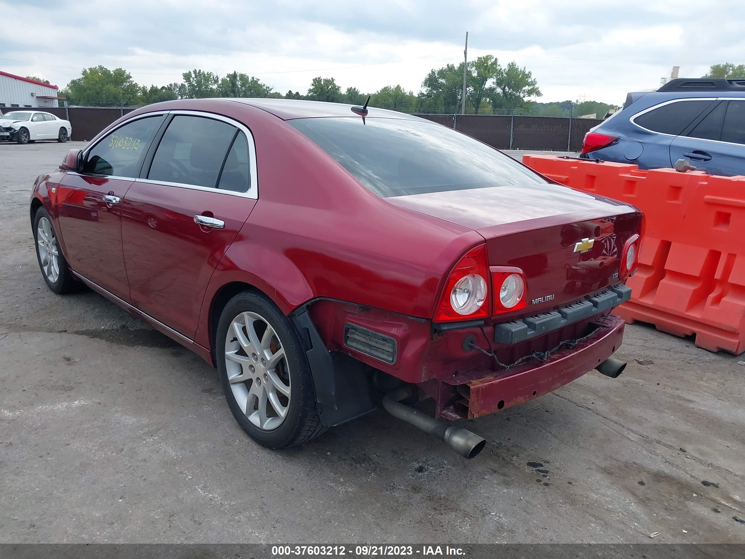 Photo 2 VIN: 1G1ZK57728F204978 - CHEVROLET MALIBU 