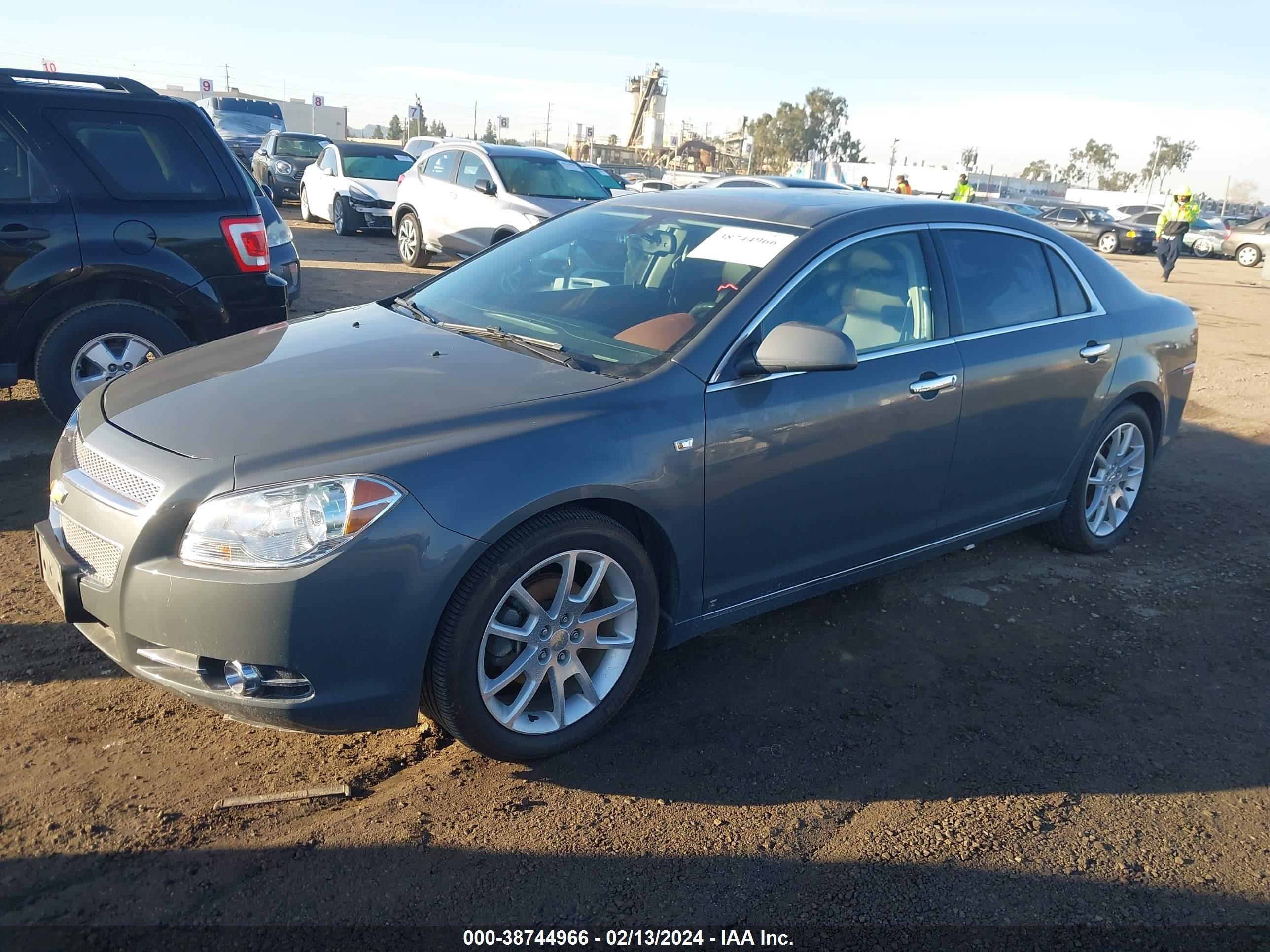 Photo 1 VIN: 1G1ZK57738F184563 - CHEVROLET MALIBU 