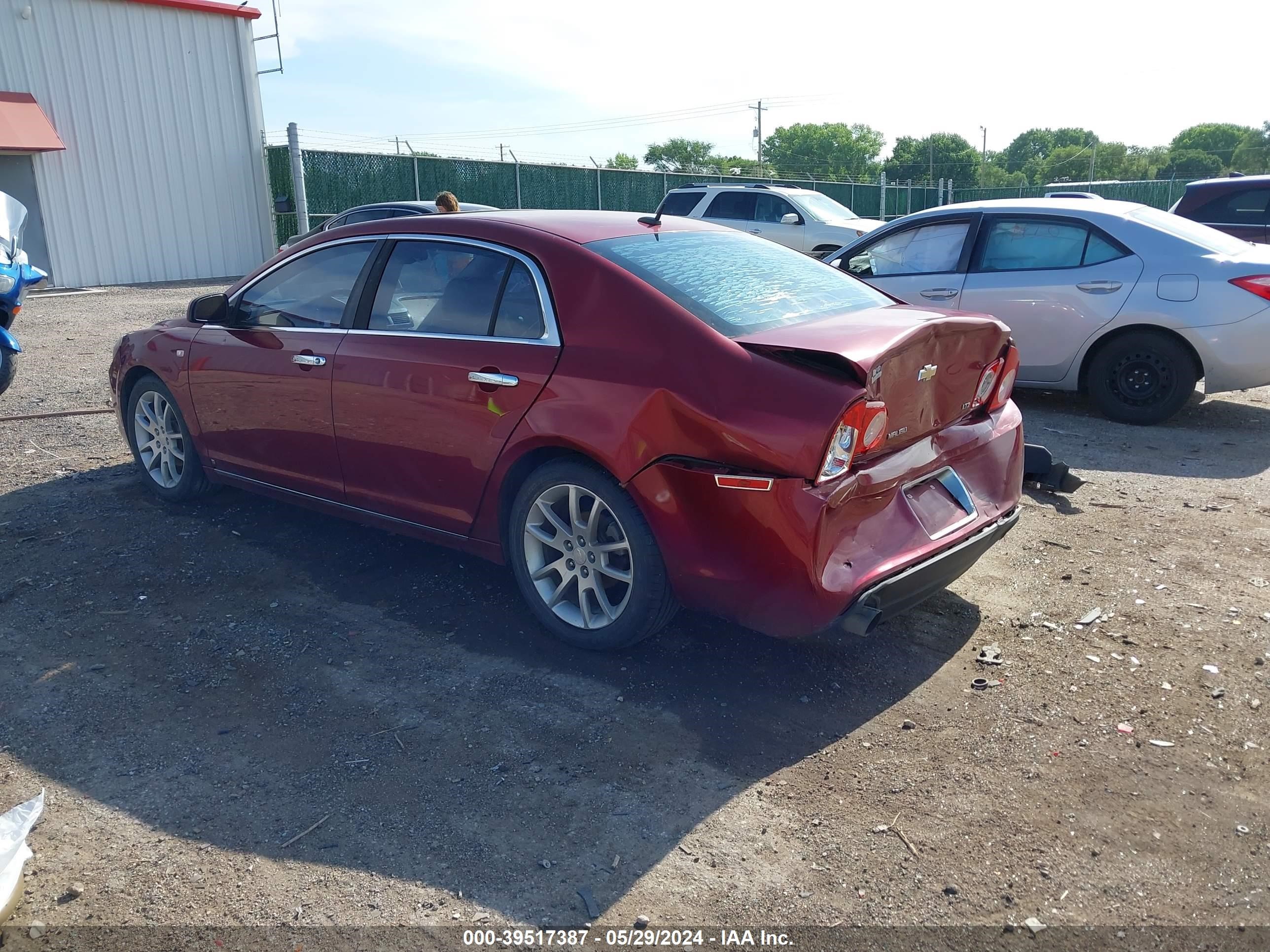 Photo 2 VIN: 1G1ZK57758F284941 - CHEVROLET MALIBU 