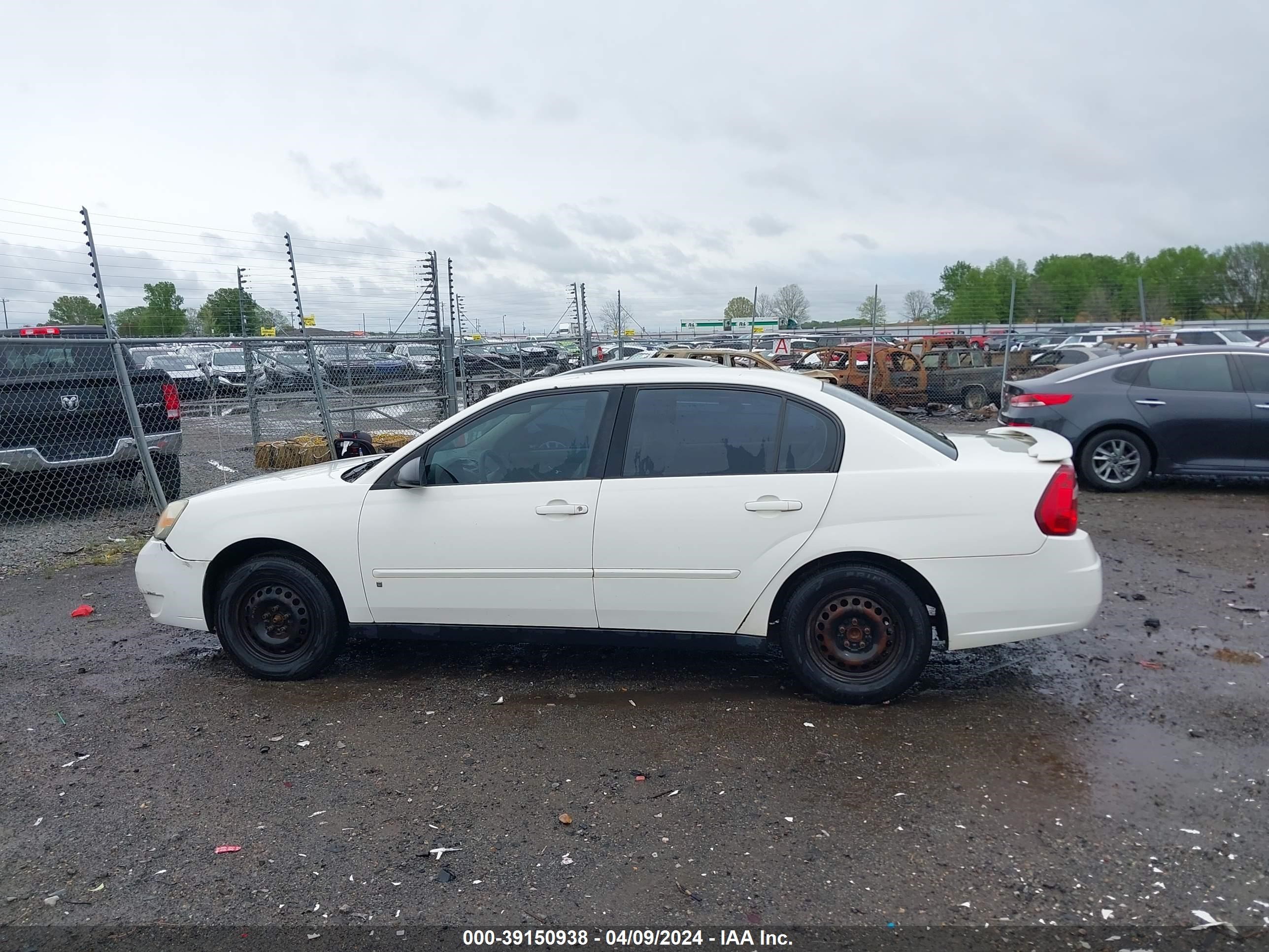 Photo 13 VIN: 1G1ZS58F07F234582 - CHEVROLET MALIBU 