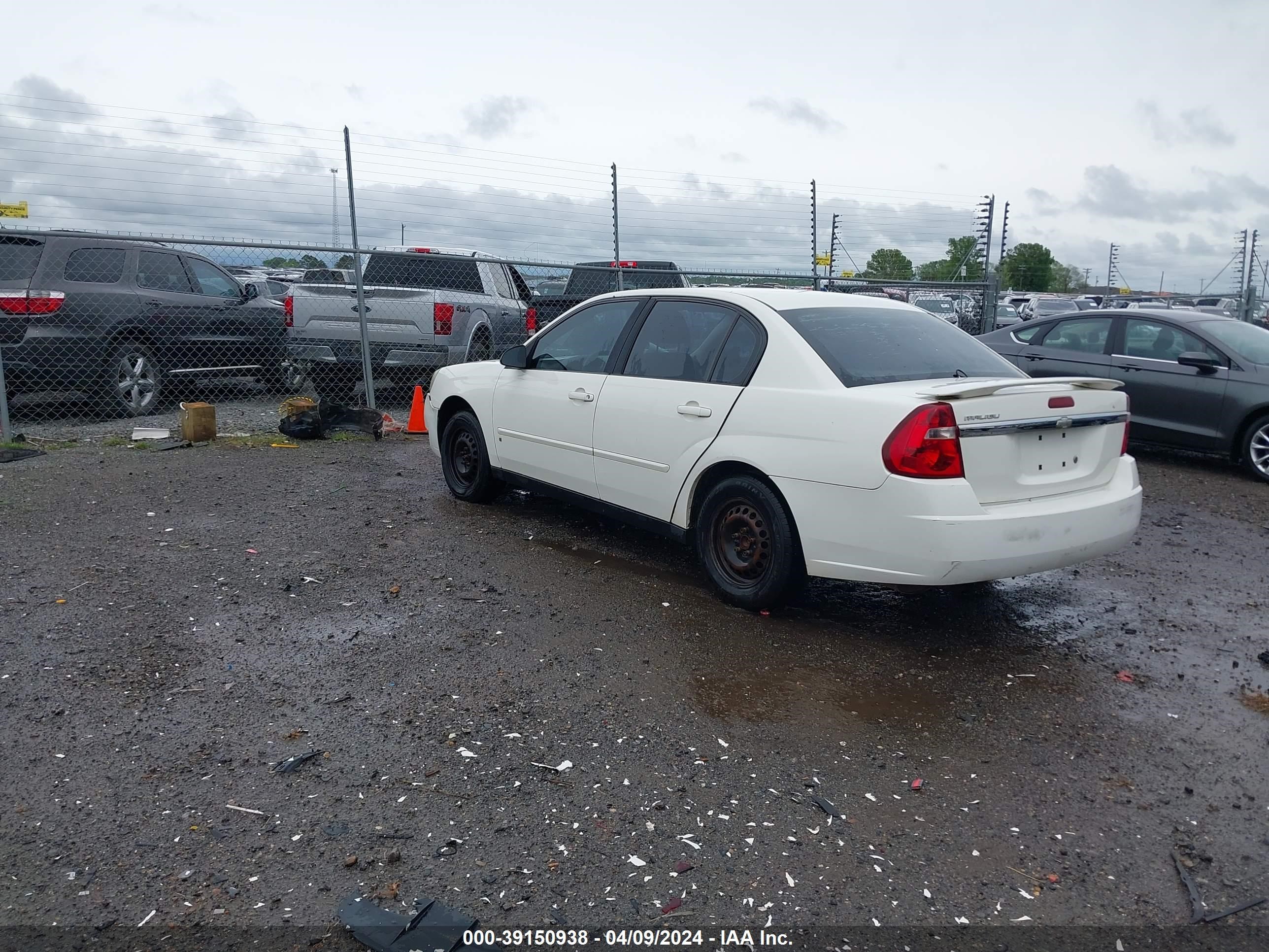 Photo 2 VIN: 1G1ZS58F07F234582 - CHEVROLET MALIBU 