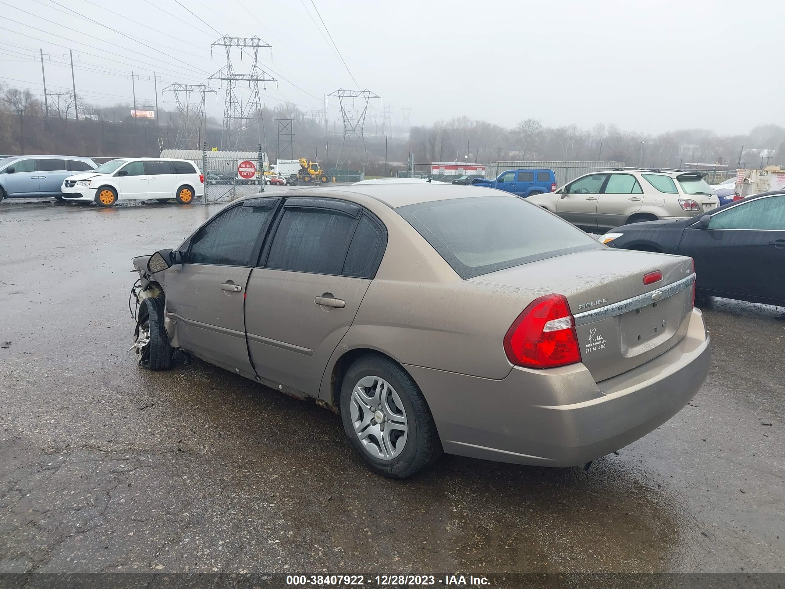 Photo 2 VIN: 1G1ZS58F47F240661 - CHEVROLET MALIBU 