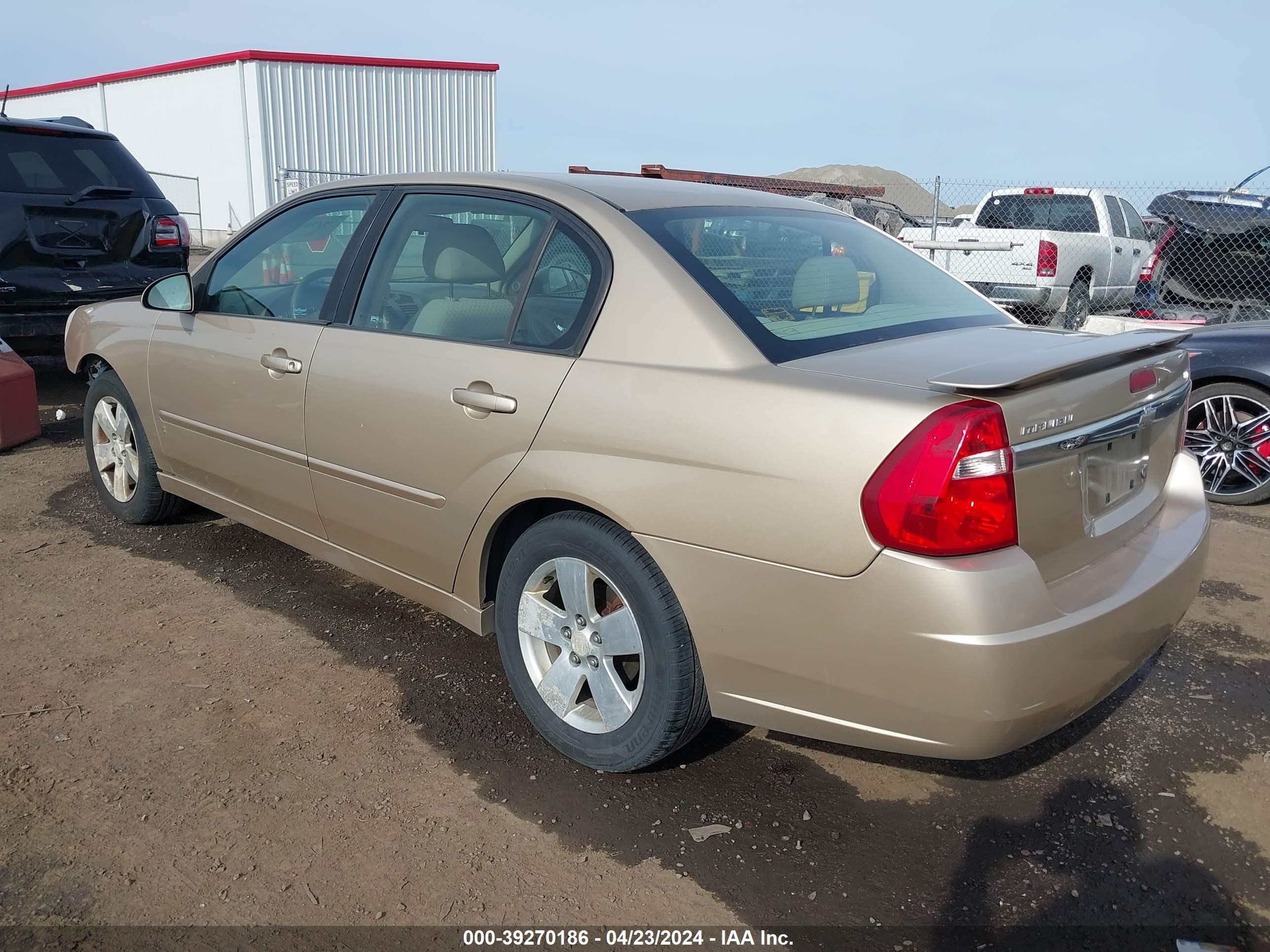 Photo 2 VIN: 1G1ZT51846F113609 - CHEVROLET MALIBU 