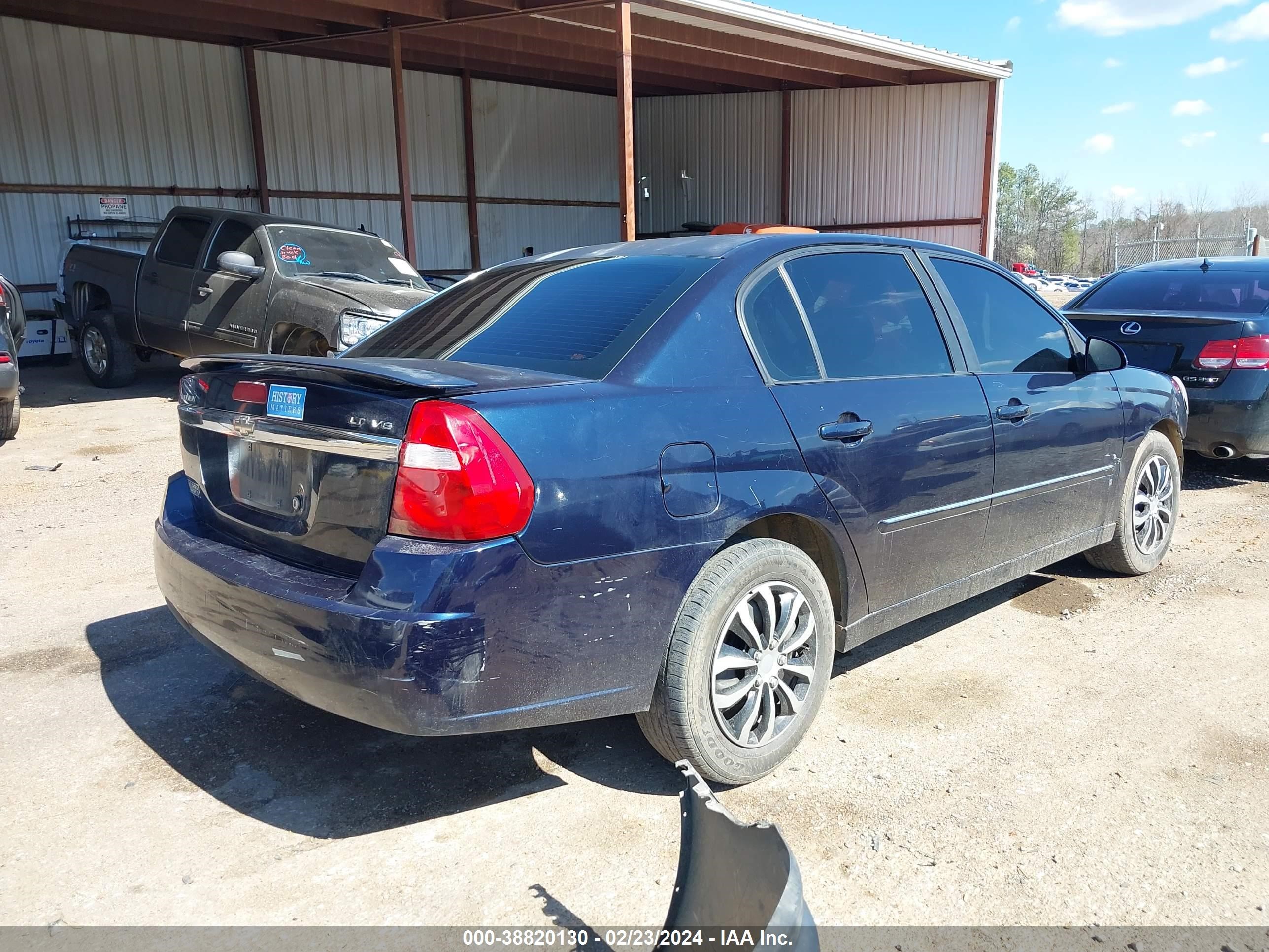 Photo 3 VIN: 1G1ZT51846F194627 - CHEVROLET MALIBU 