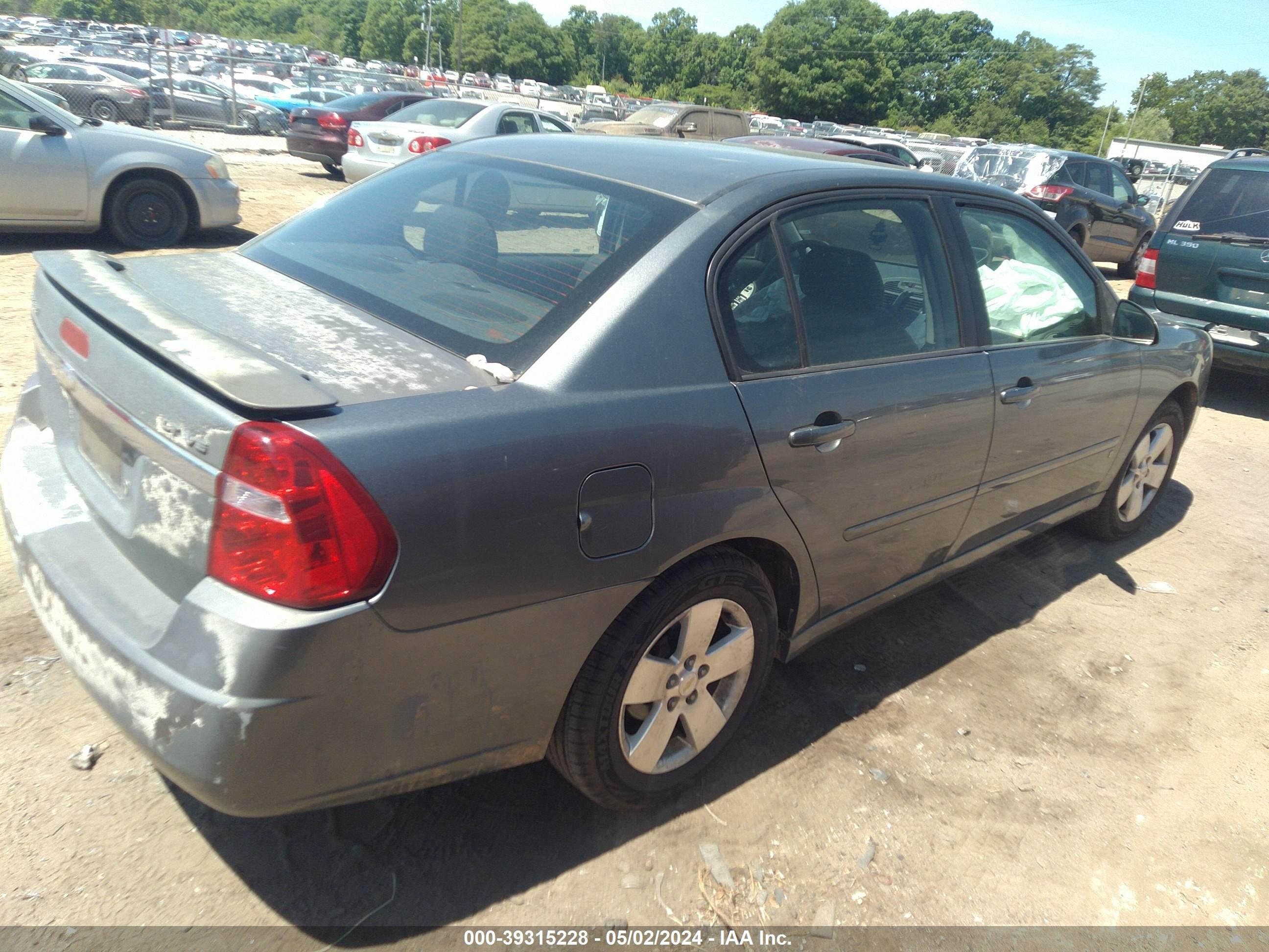 Photo 3 VIN: 1G1ZT51866F110372 - CHEVROLET MALIBU 