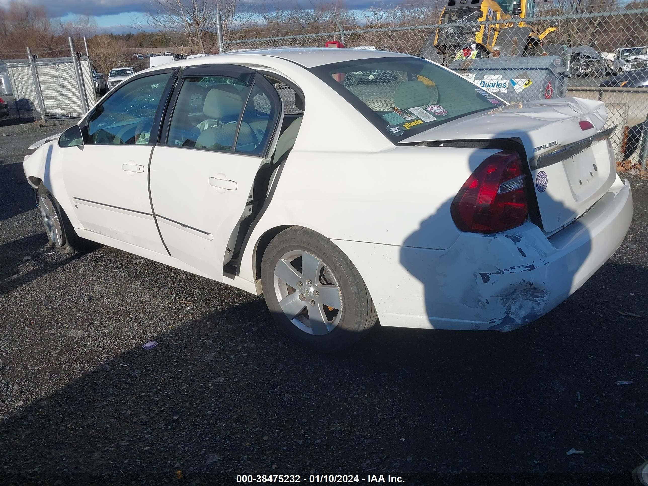 Photo 2 VIN: 1G1ZT51876F124605 - CHEVROLET MALIBU 