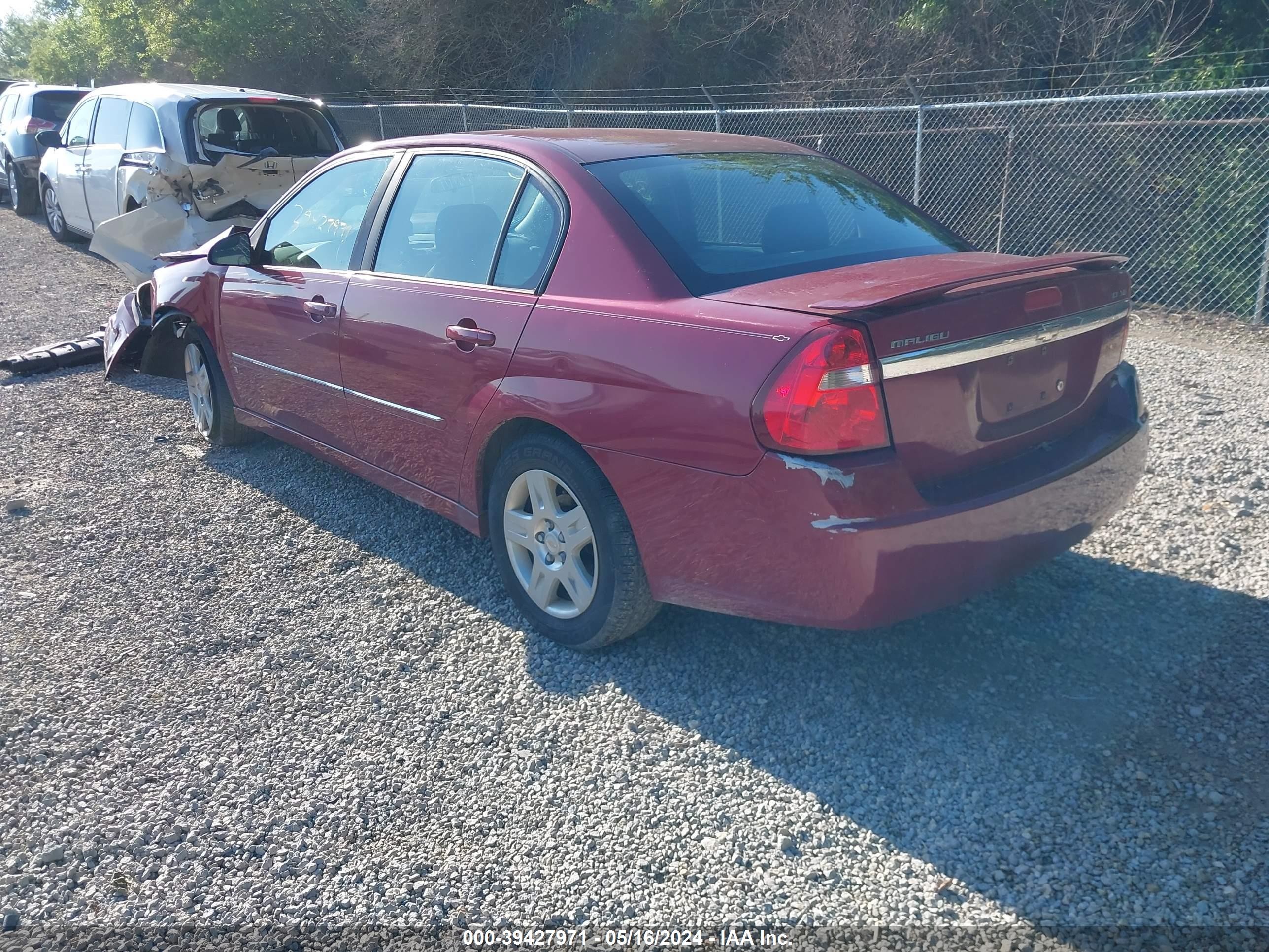 Photo 2 VIN: 1G1ZT51886F262489 - CHEVROLET MALIBU 