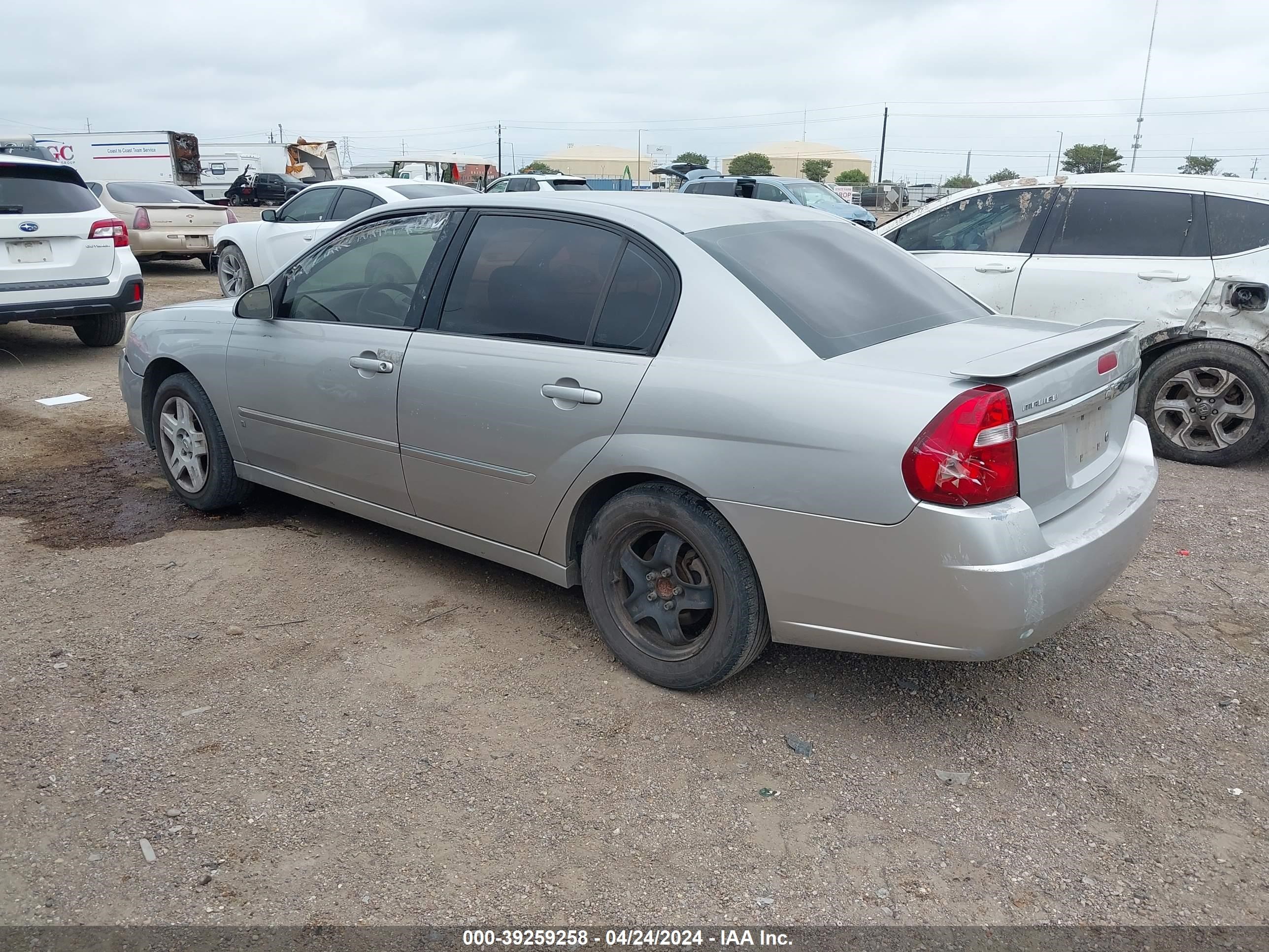 Photo 2 VIN: 1G1ZT51896F189875 - CHEVROLET MALIBU 