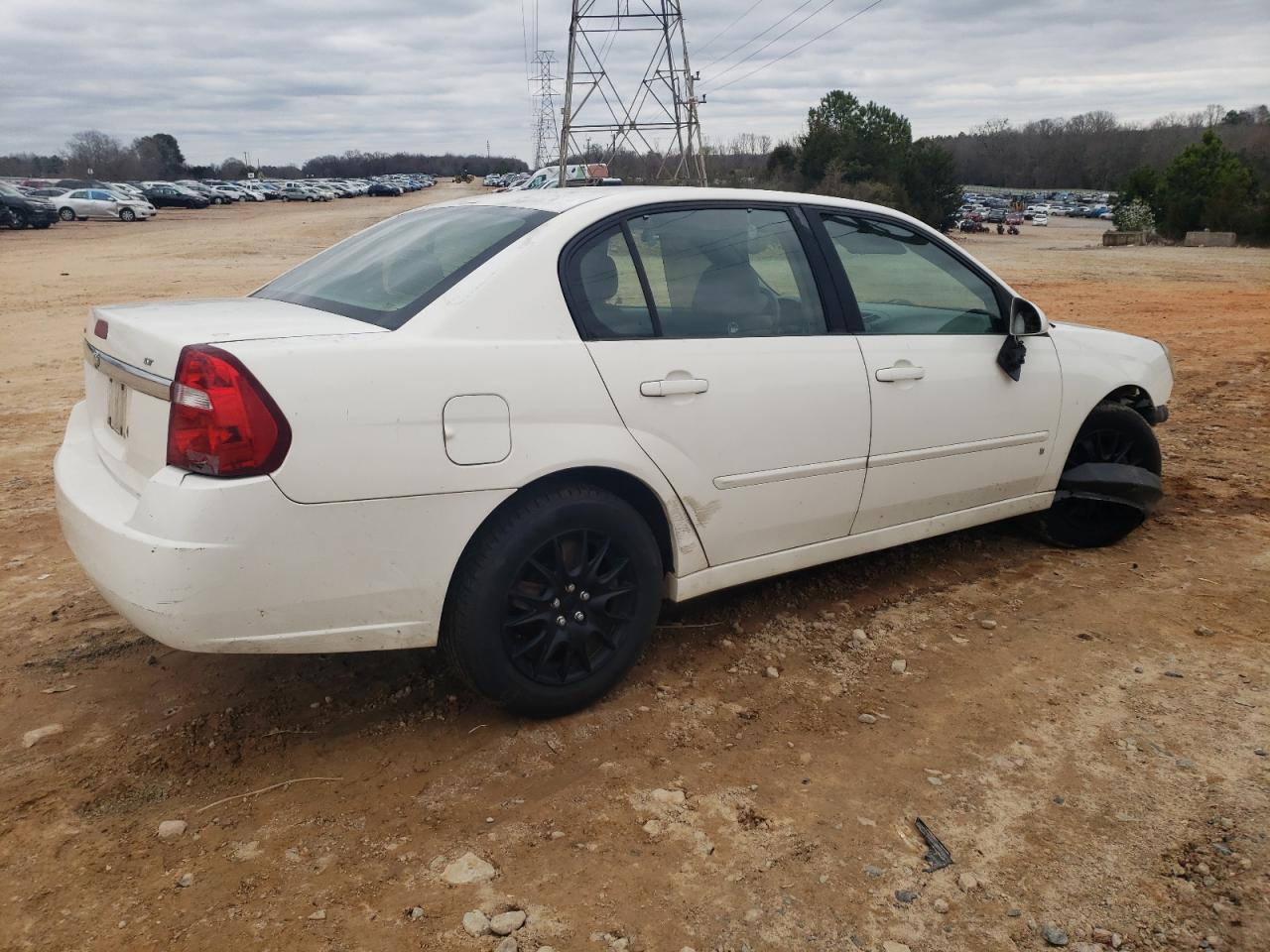 Photo 2 VIN: 1G1ZT51F76F109634 - CHEVROLET MALIBU 