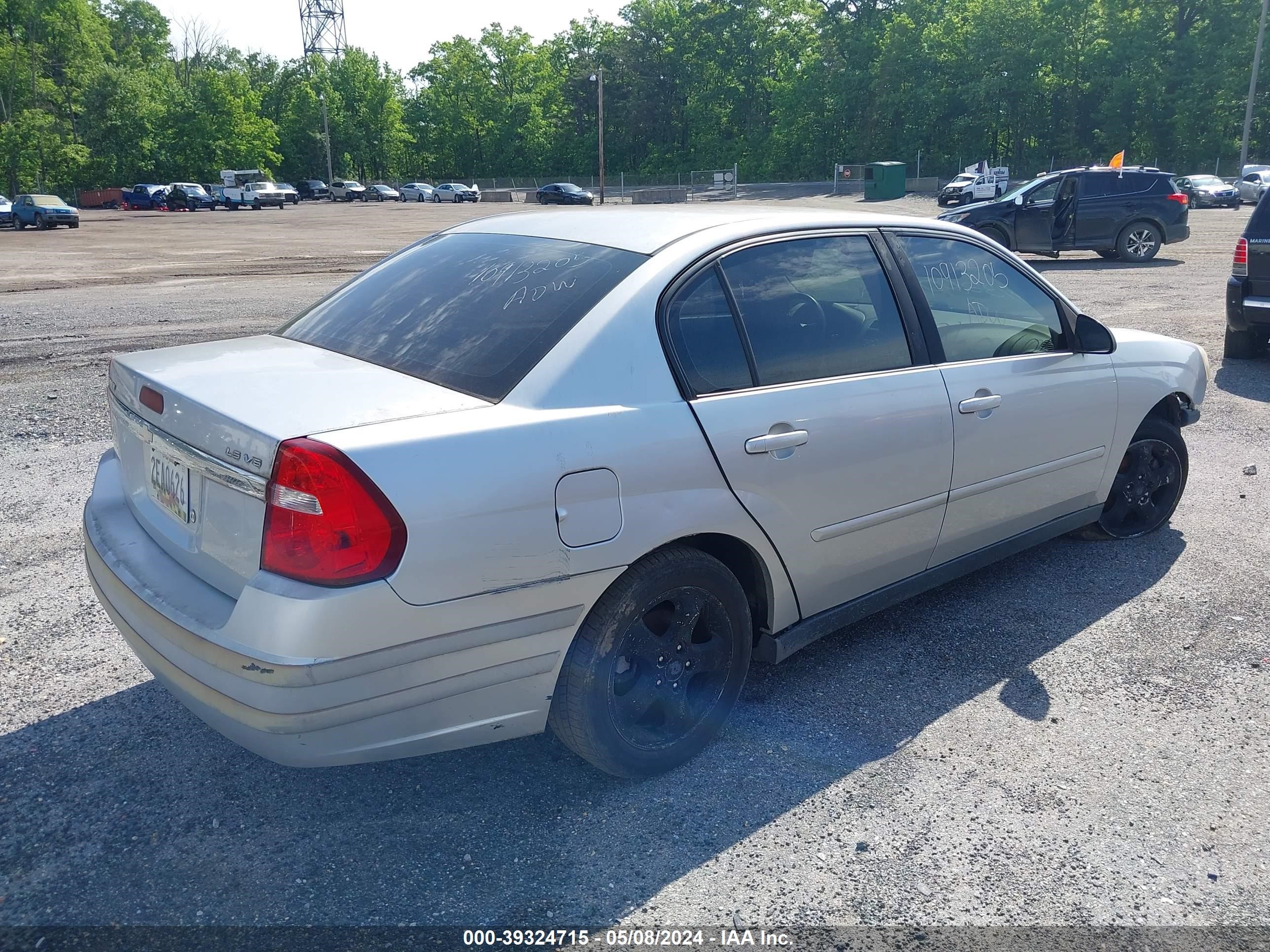 Photo 3 VIN: 1G1ZT52825F130308 - CHEVROLET MALIBU 