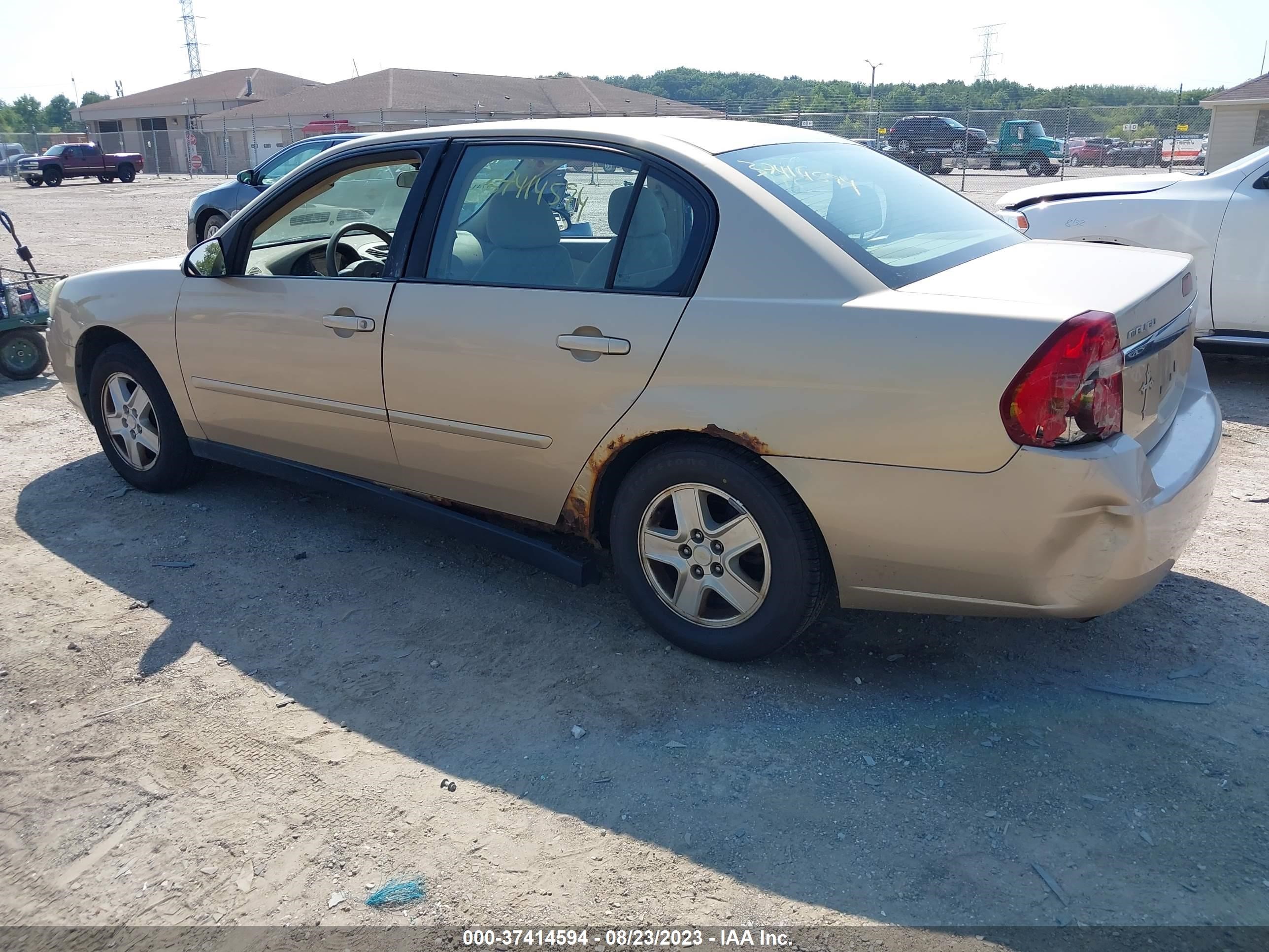 Photo 2 VIN: 1G1ZT52855F120999 - CHEVROLET MALIBU 