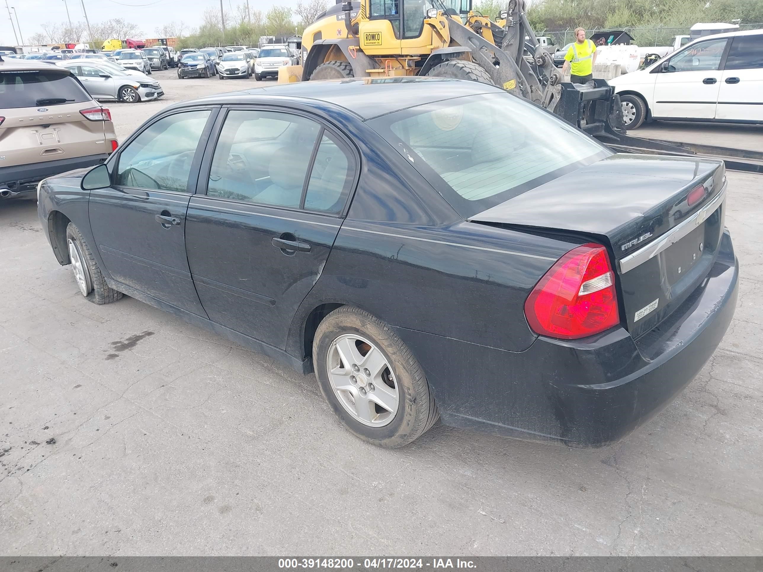 Photo 2 VIN: 1G1ZT52864F183348 - CHEVROLET MALIBU 