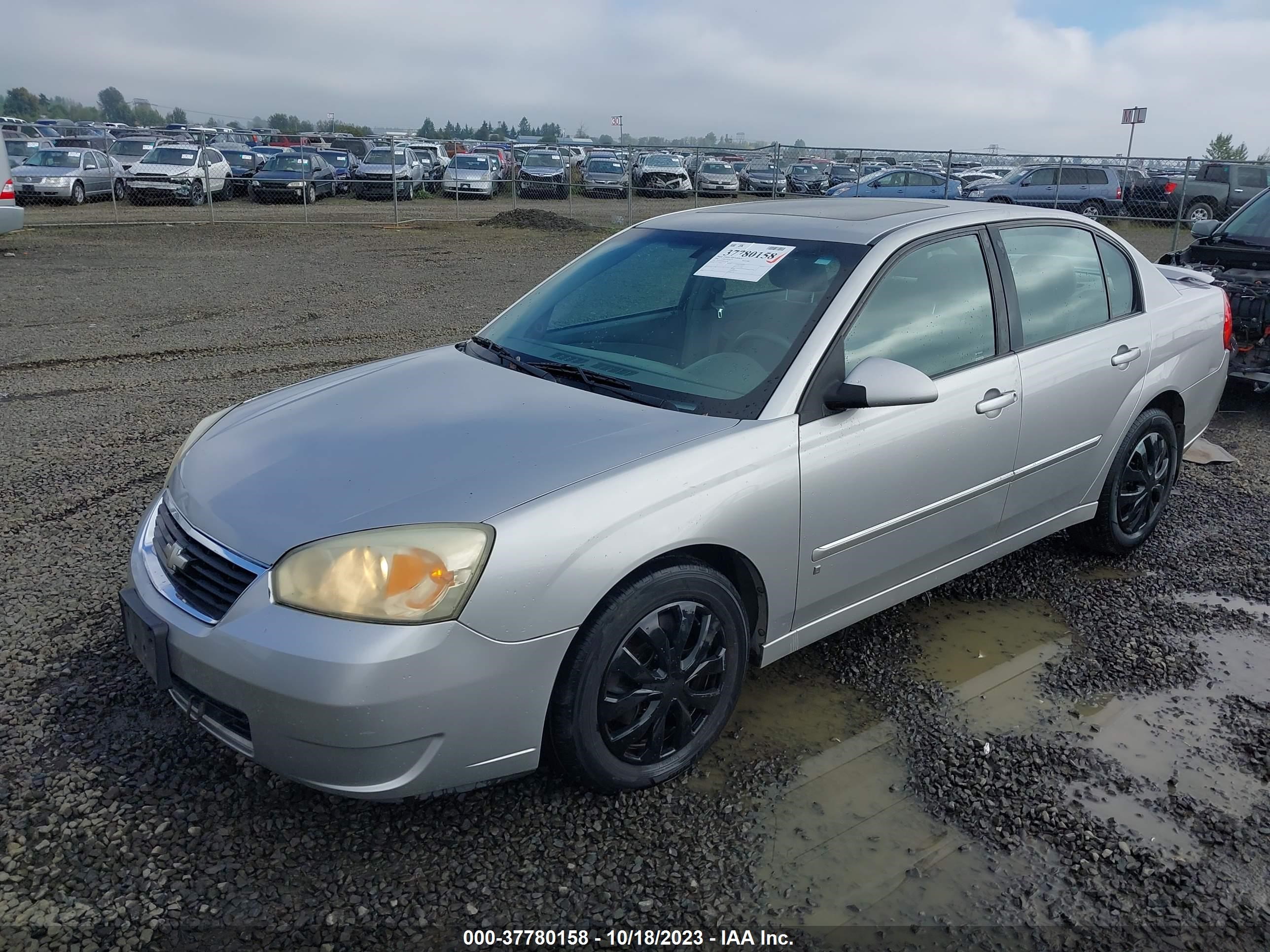 Photo 1 VIN: 1G1ZT53826F143544 - CHEVROLET MALIBU 