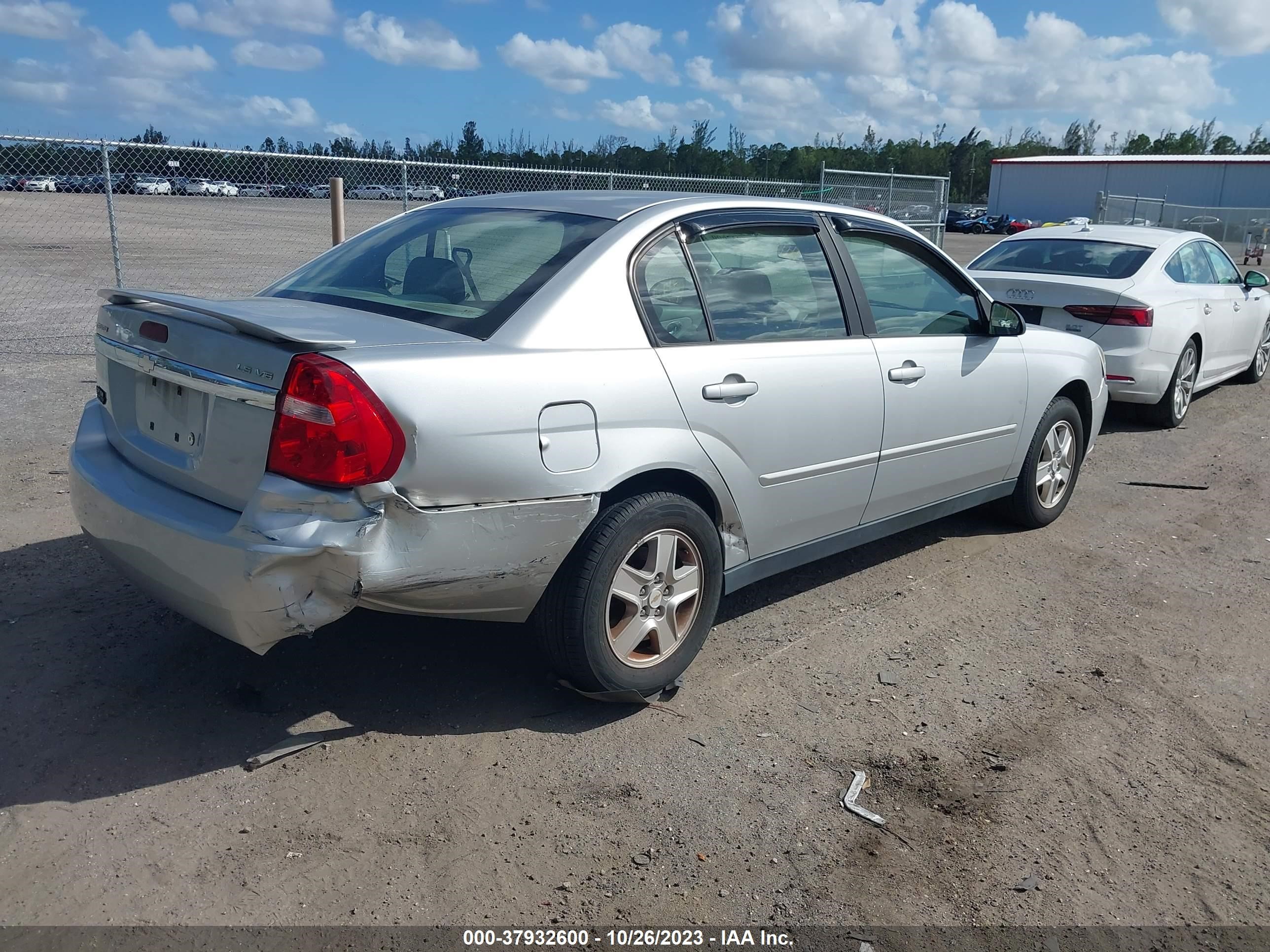 Photo 3 VIN: 1G1ZT54884F133130 - CHEVROLET MALIBU 