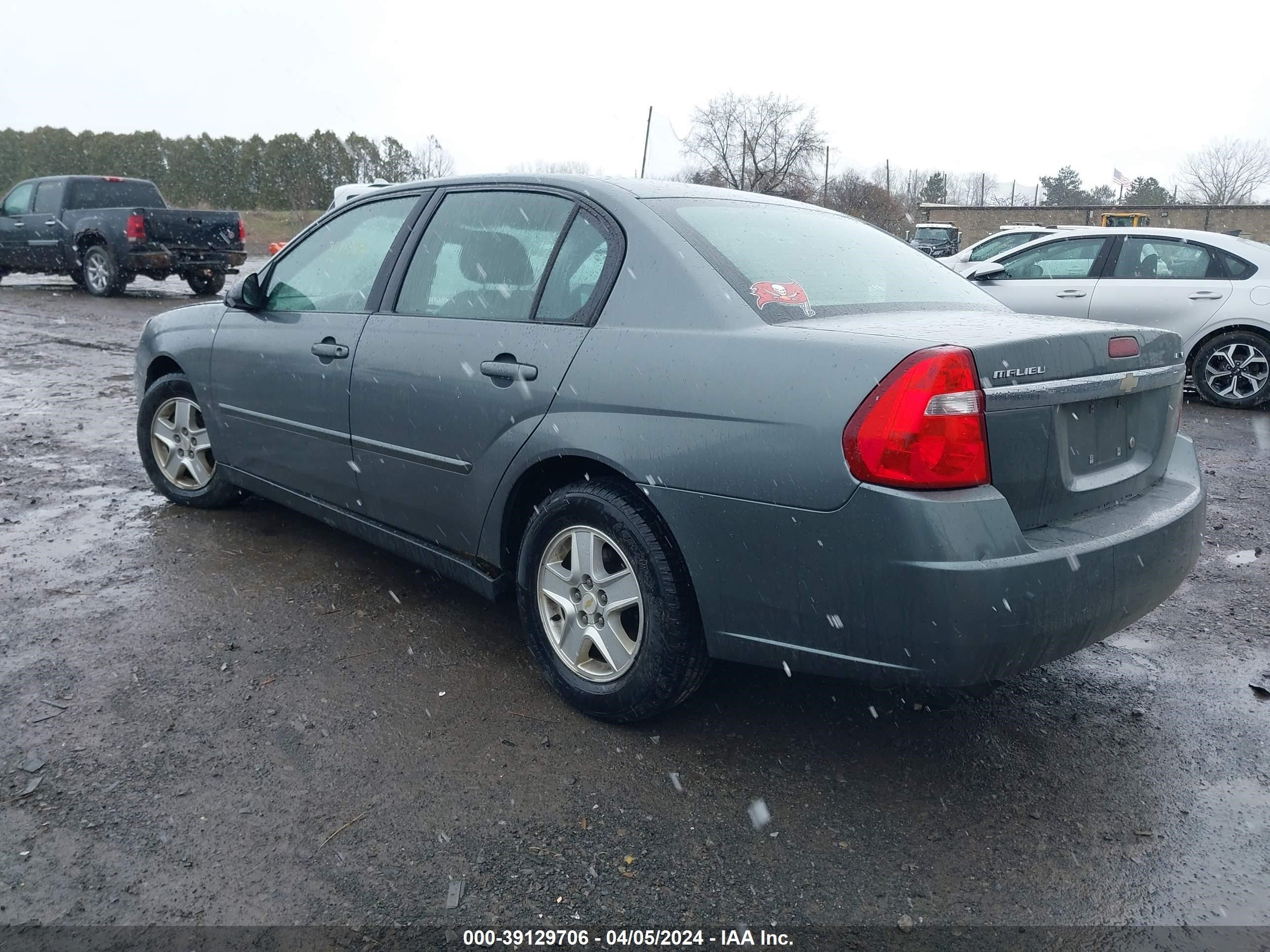 Photo 2 VIN: 1G1ZT54885F104289 - CHEVROLET MALIBU 