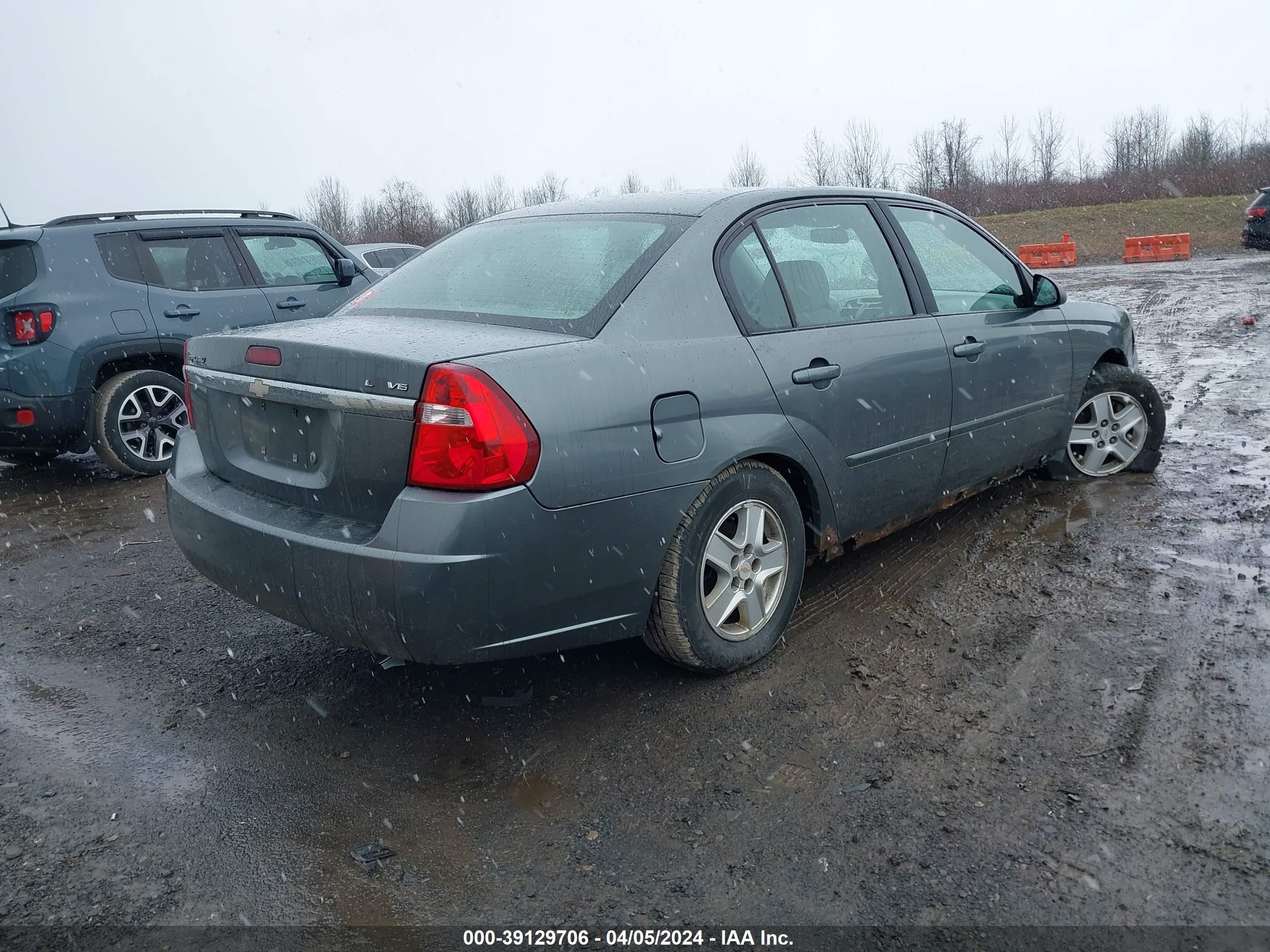 Photo 3 VIN: 1G1ZT54885F104289 - CHEVROLET MALIBU 