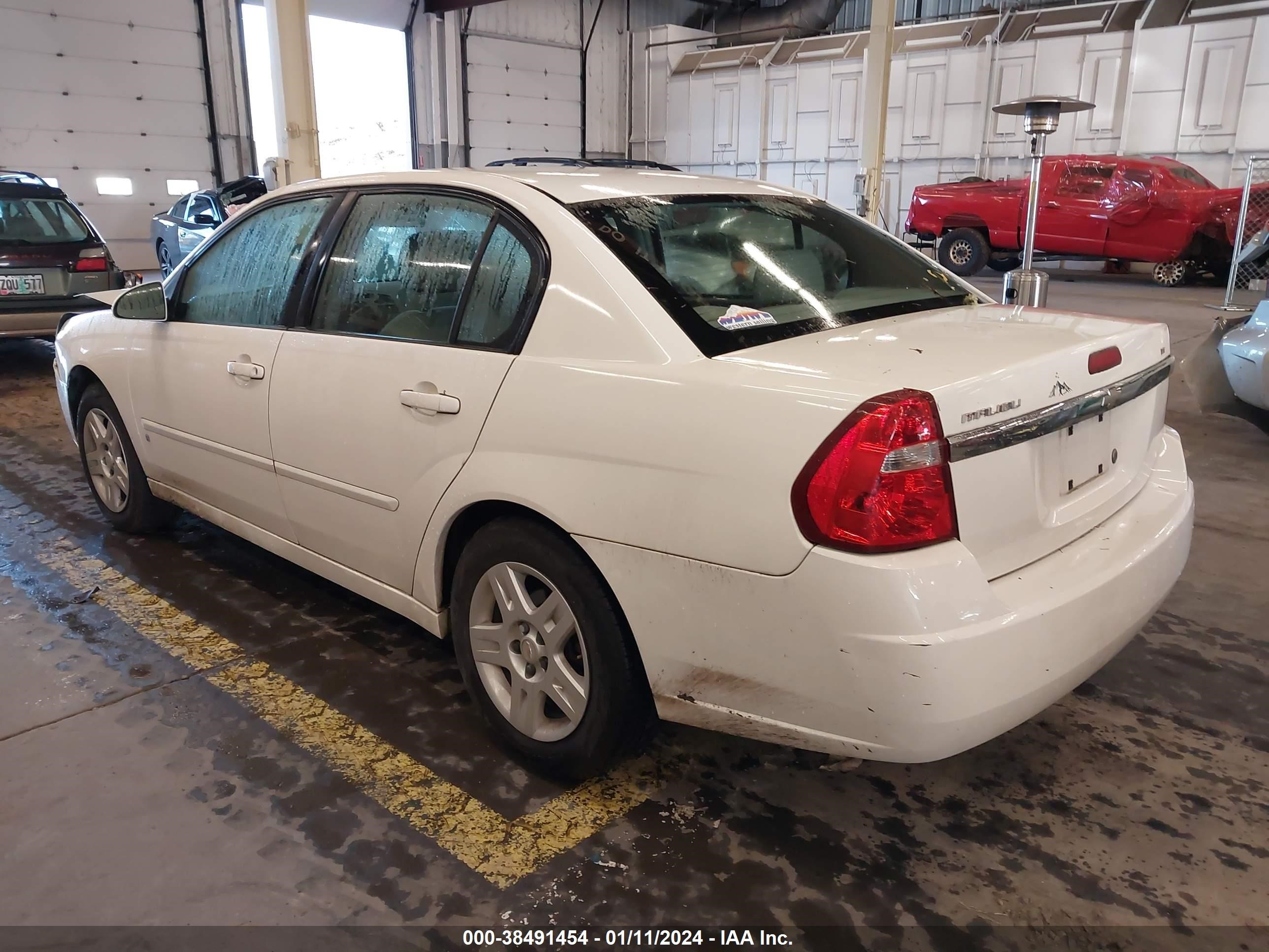 Photo 2 VIN: 1G1ZT57F17F258551 - CHEVROLET MALIBU 