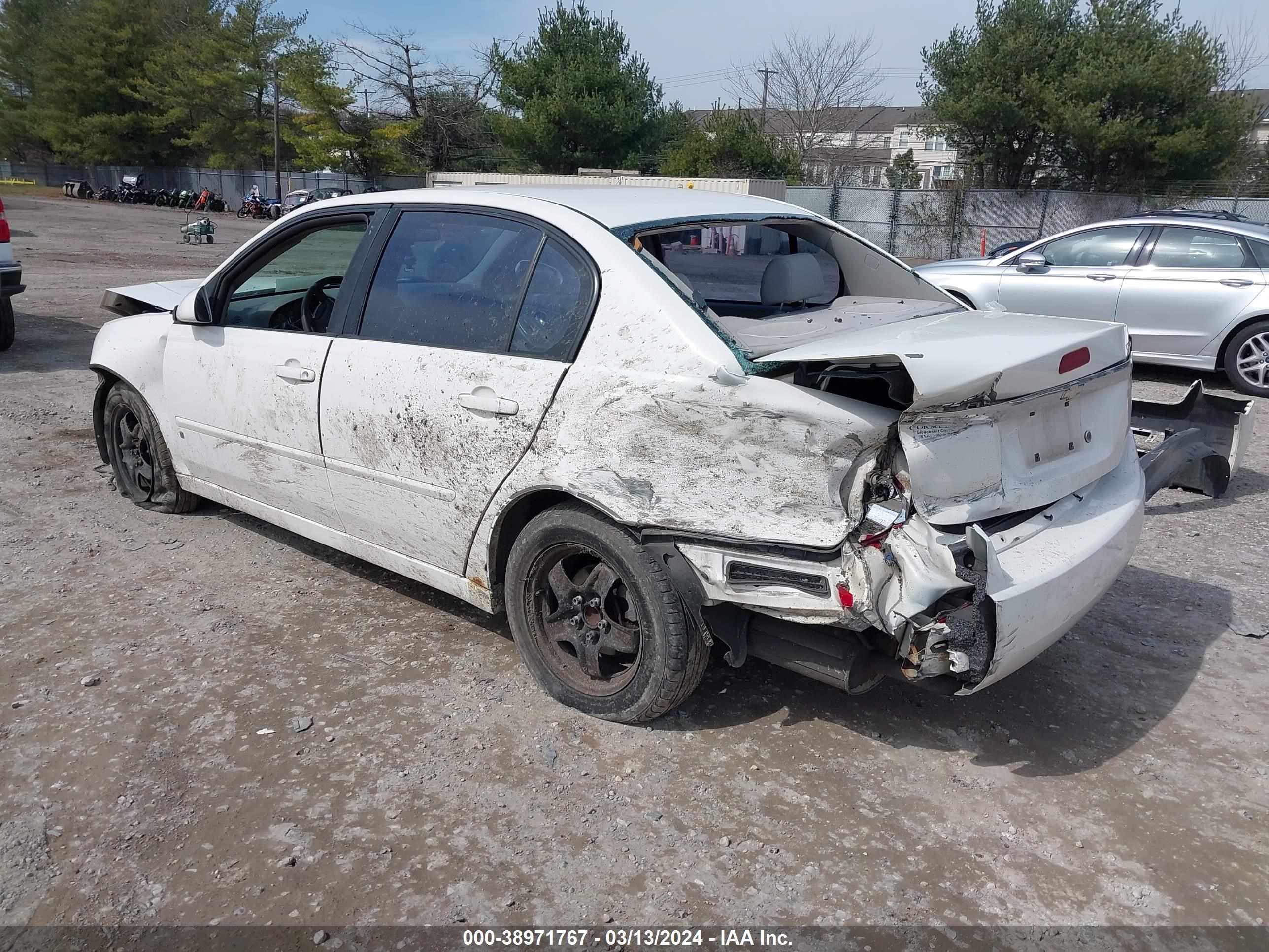 Photo 2 VIN: 1G1ZT57N77F186987 - CHEVROLET MALIBU 