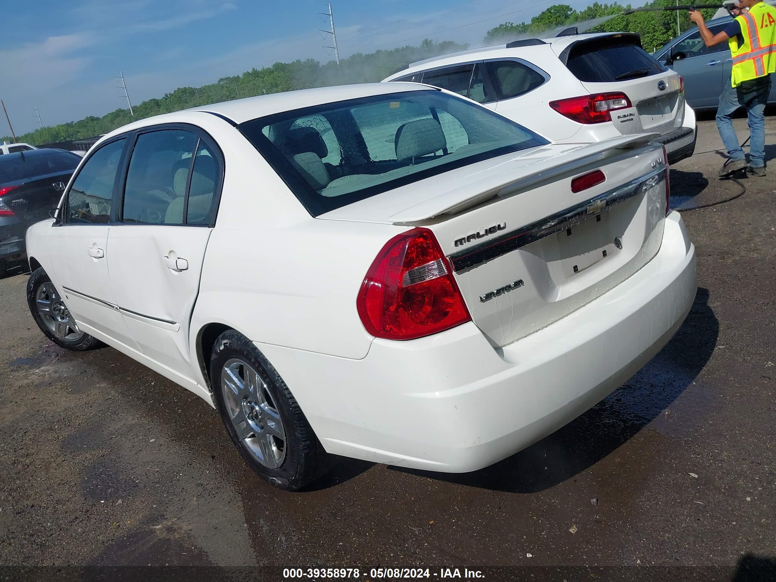 Photo 2 VIN: 1G1ZT57N87F316632 - CHEVROLET MALIBU 