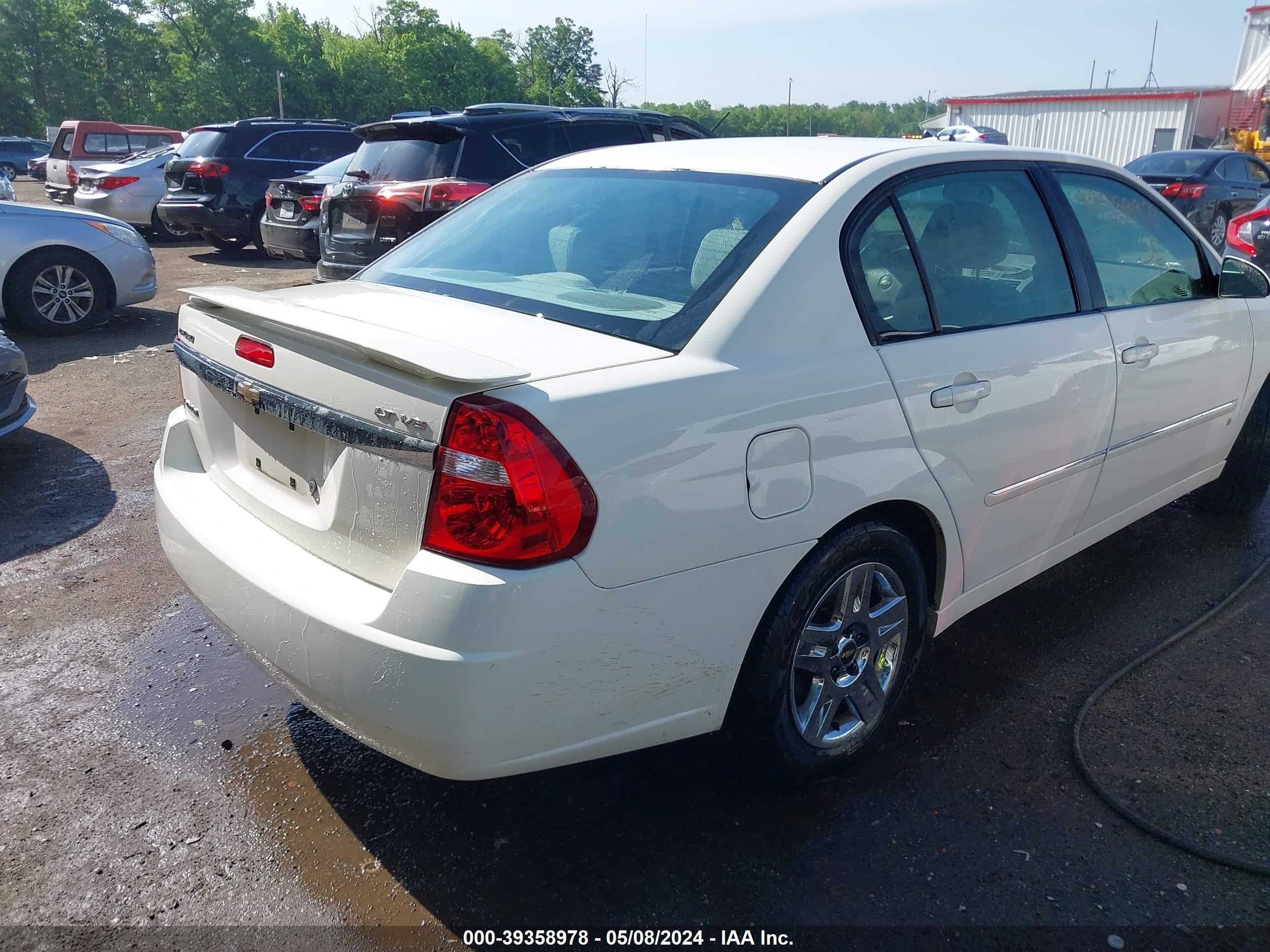 Photo 3 VIN: 1G1ZT57N87F316632 - CHEVROLET MALIBU 