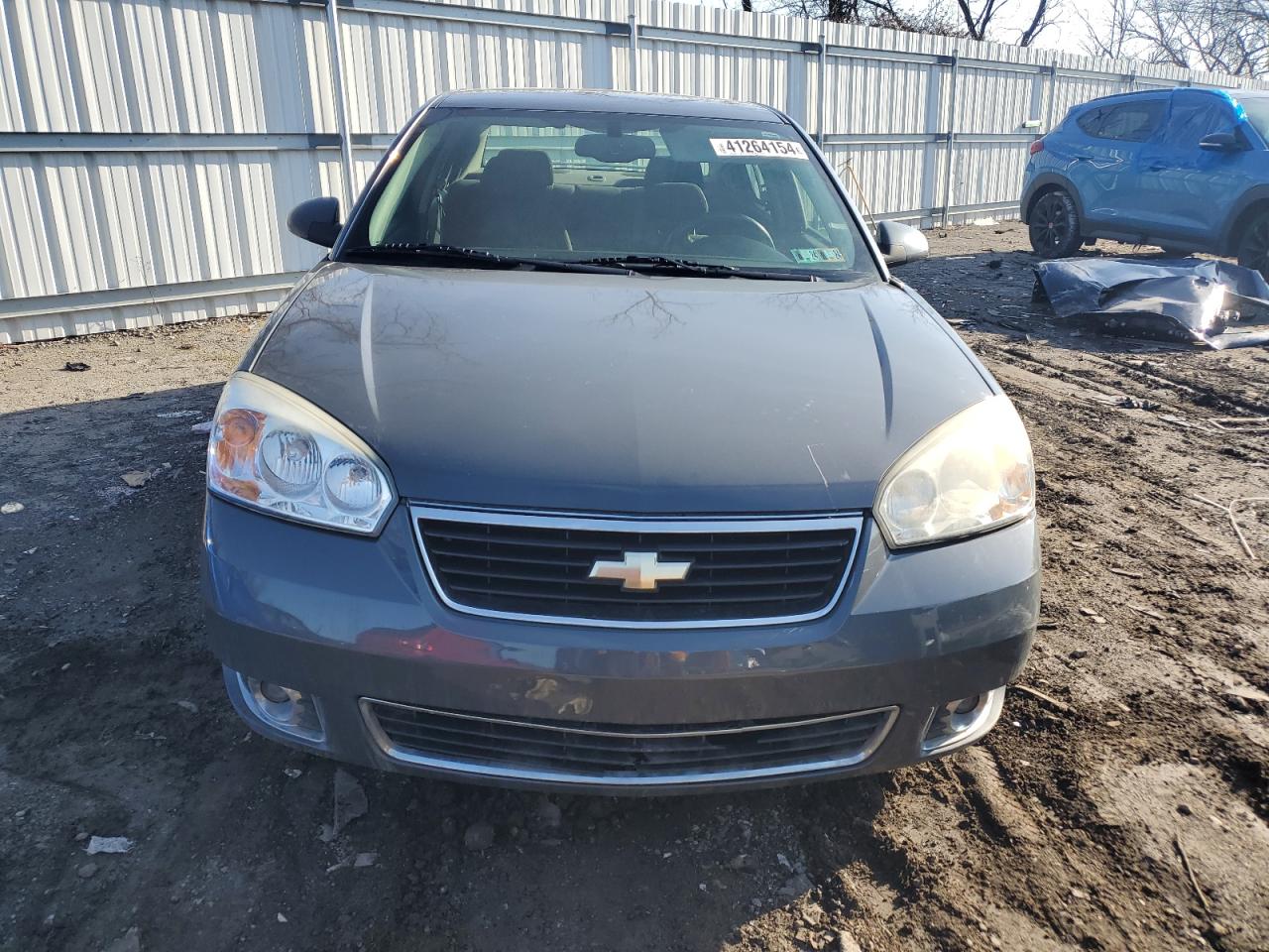 Photo 4 VIN: 1G1ZT58F47F124003 - CHEVROLET MALIBU 