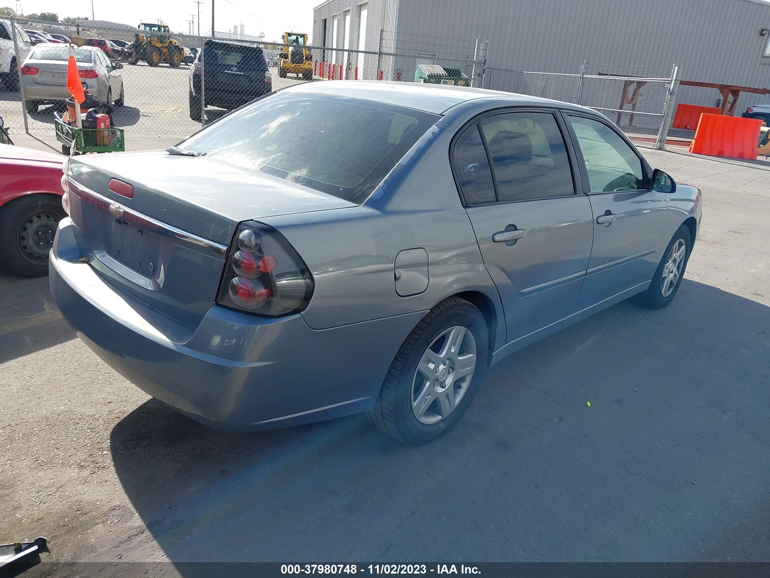 Photo 3 VIN: 1G1ZT58F77F234060 - CHEVROLET MALIBU 