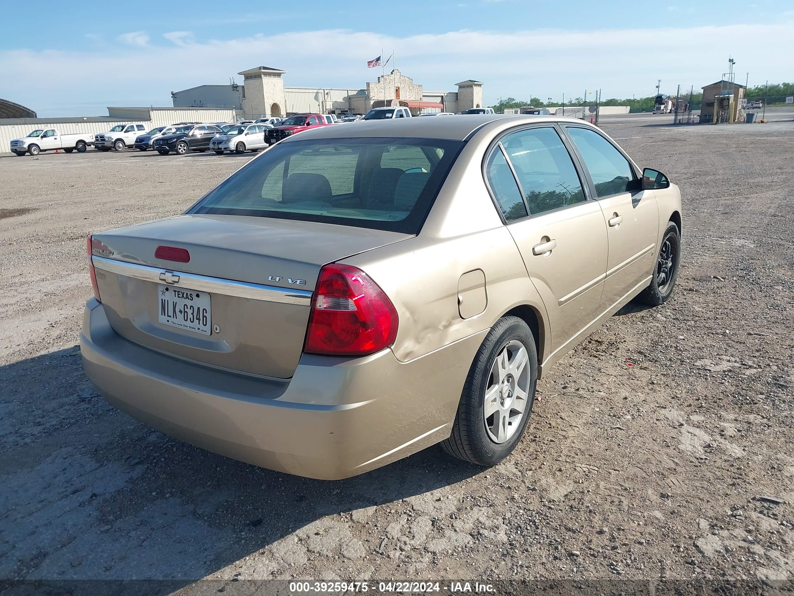 Photo 3 VIN: 1G1ZT58N17F180441 - CHEVROLET MALIBU 