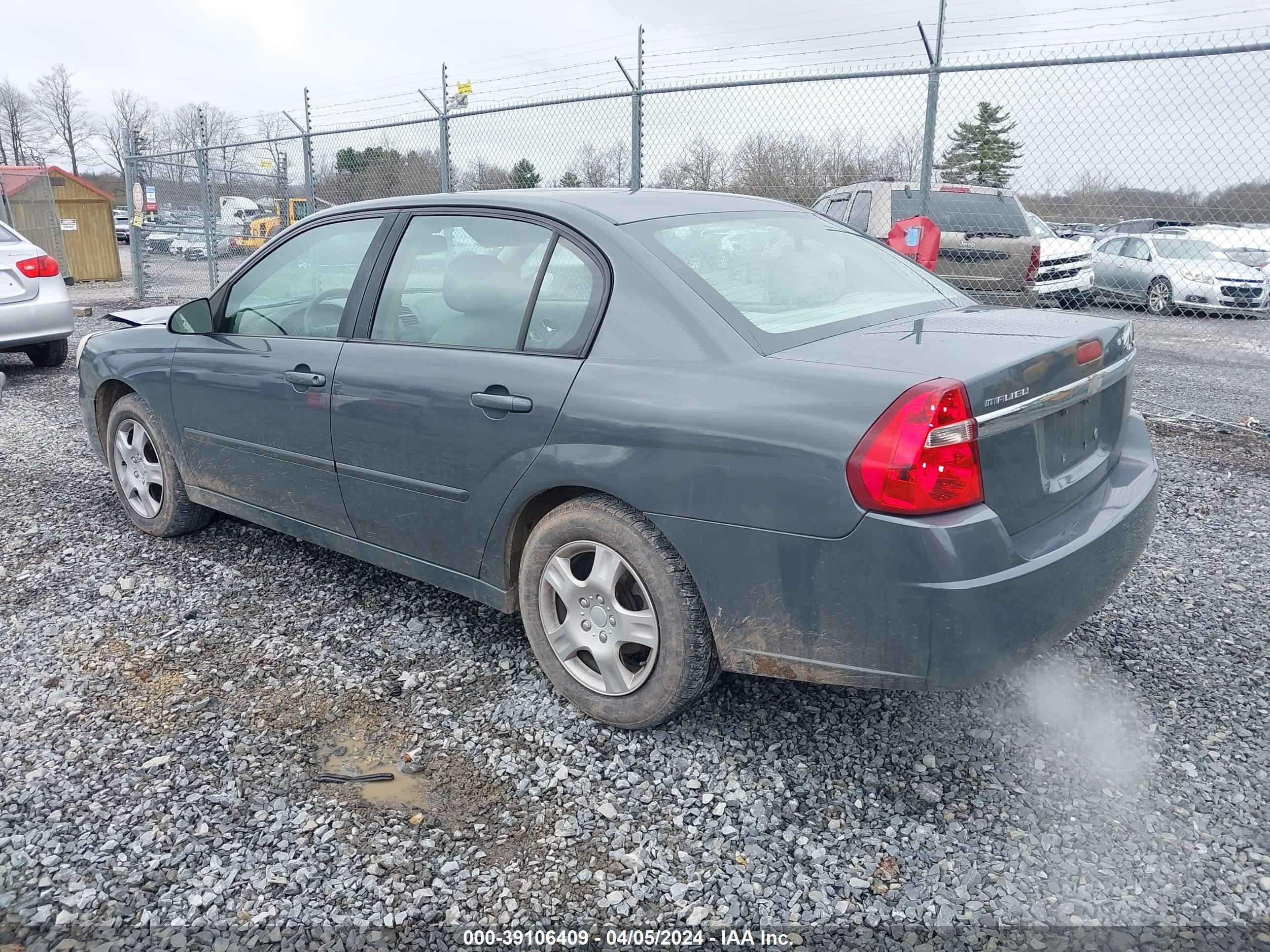 Photo 2 VIN: 1G1ZT58N67F107209 - CHEVROLET MALIBU 