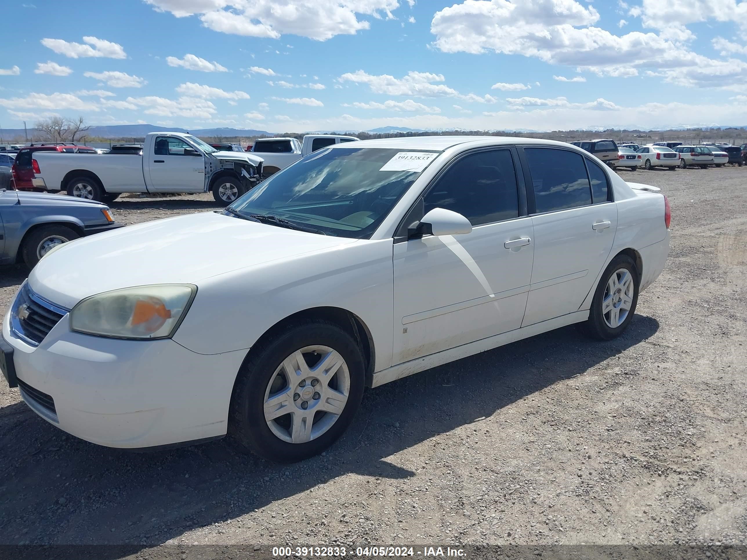 Photo 1 VIN: 1G1ZT58N87F114923 - CHEVROLET MALIBU 