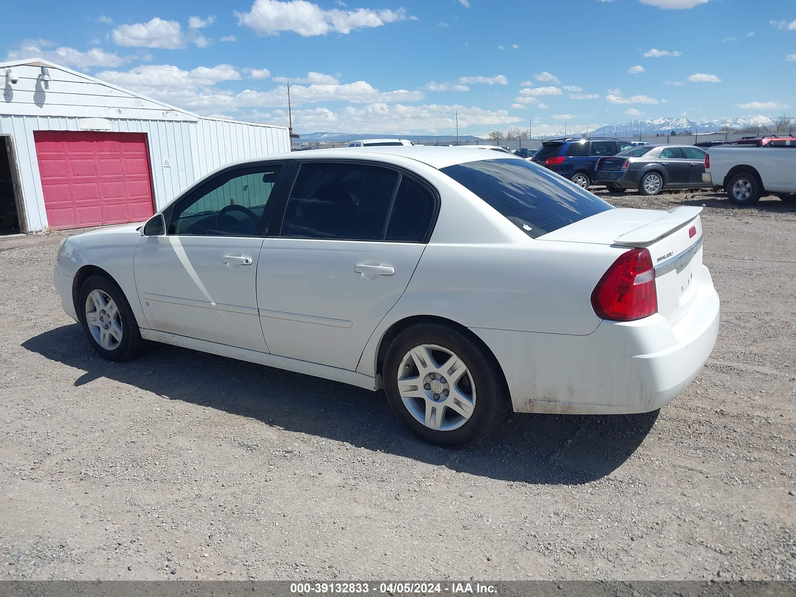 Photo 2 VIN: 1G1ZT58N87F114923 - CHEVROLET MALIBU 