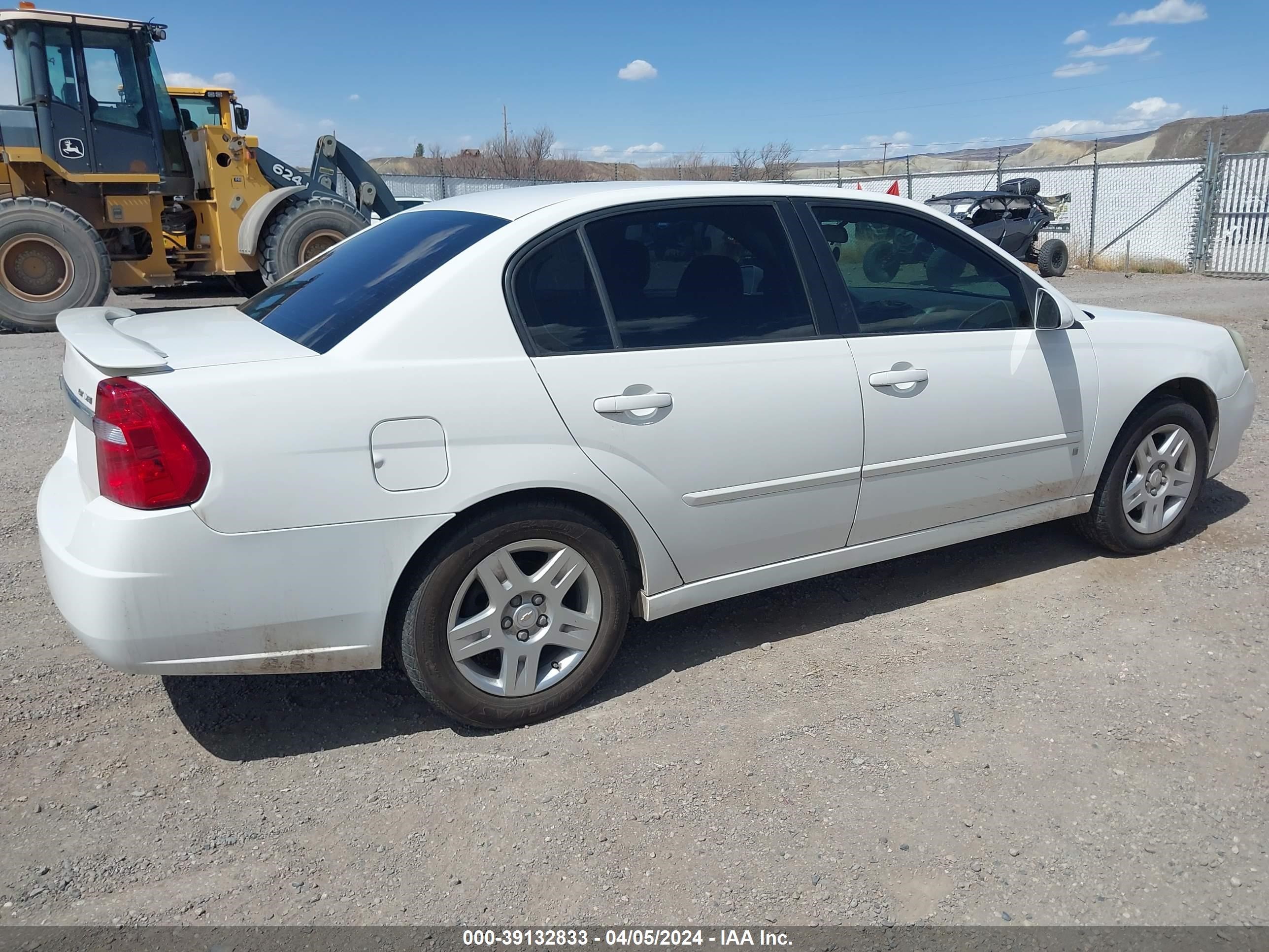 Photo 3 VIN: 1G1ZT58N87F114923 - CHEVROLET MALIBU 