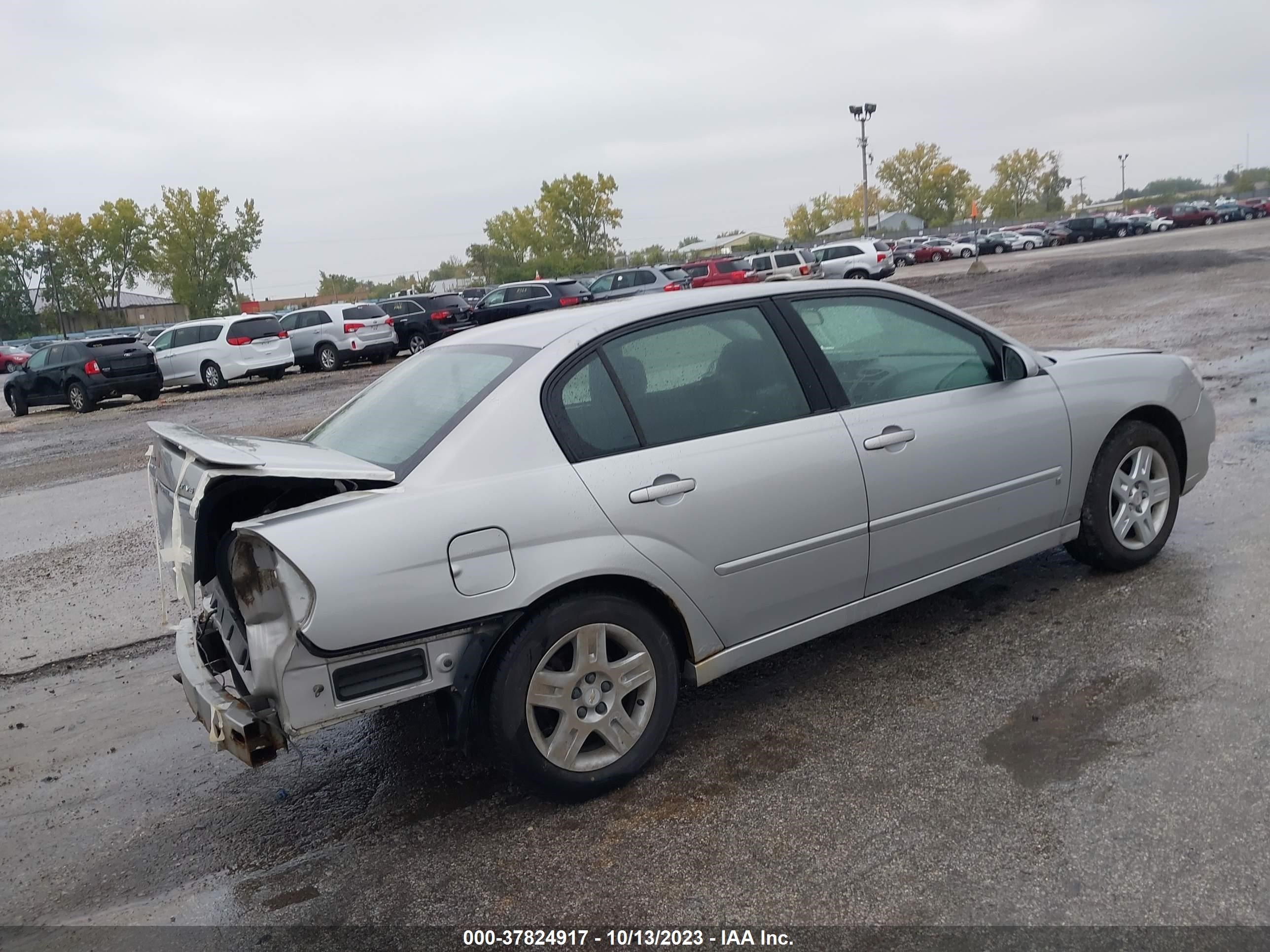 Photo 3 VIN: 1G1ZT58N97F313902 - CHEVROLET MALIBU 