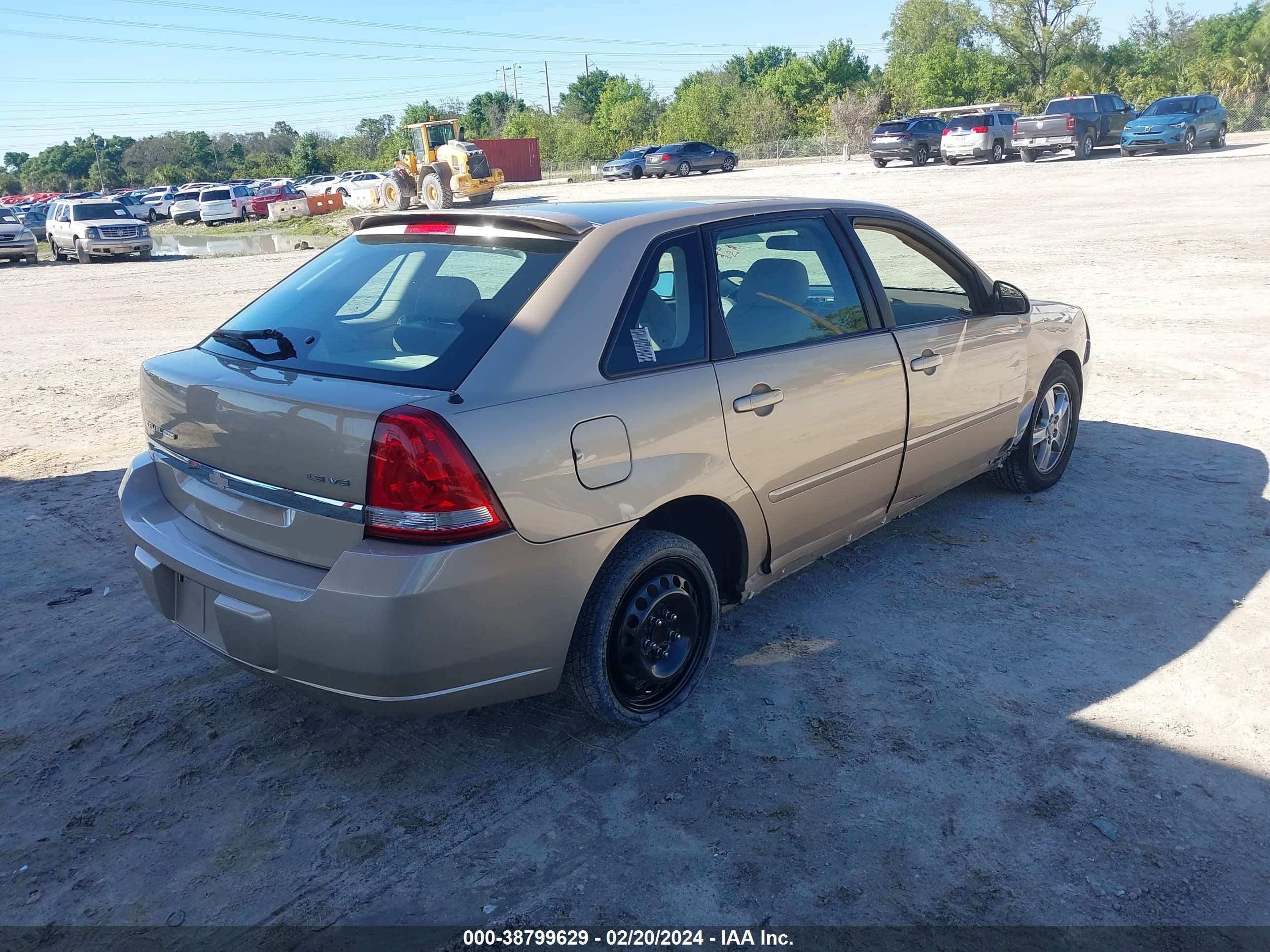 Photo 3 VIN: 1G1ZT62825F125809 - CHEVROLET MALIBU 