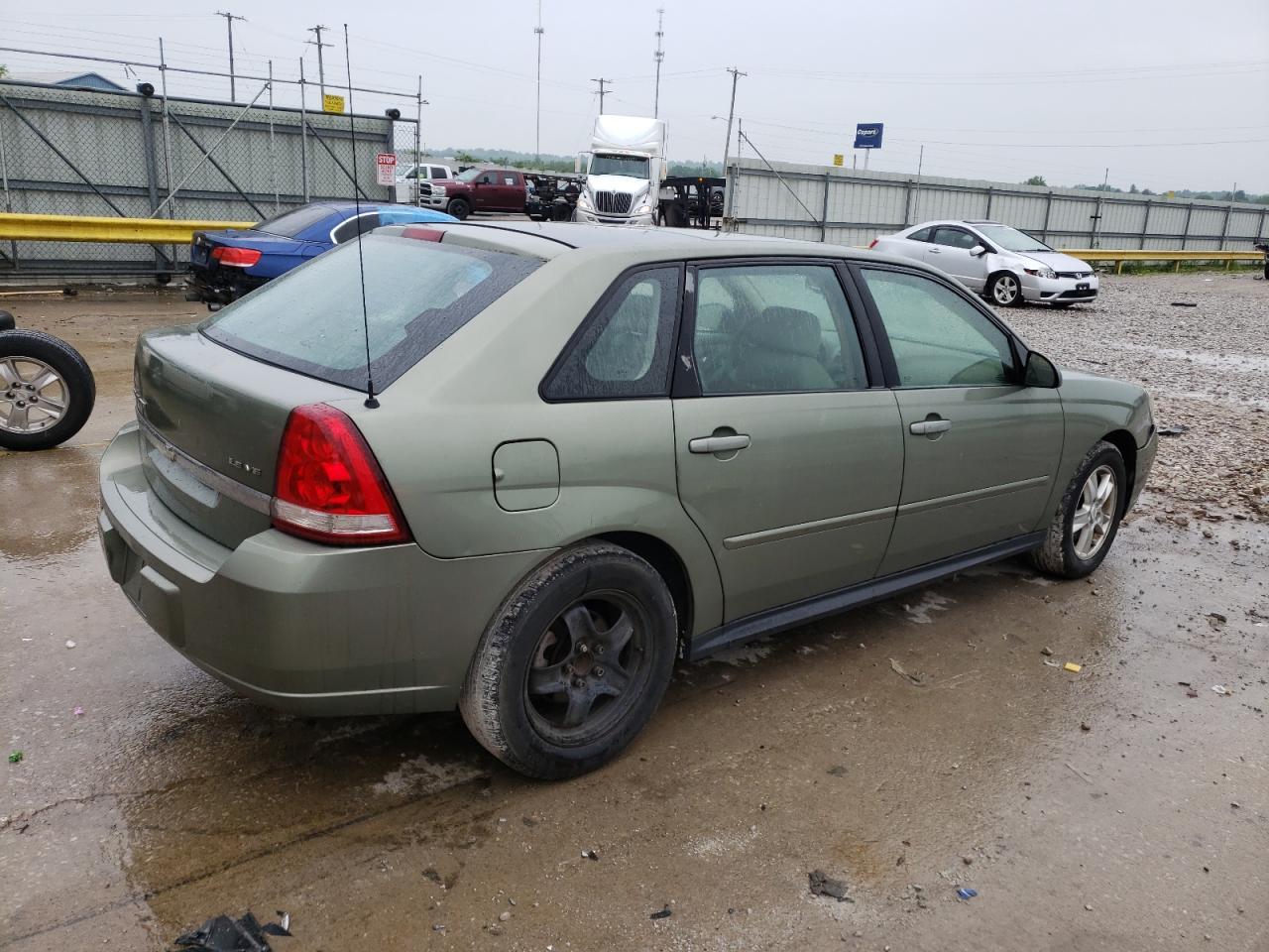 Photo 2 VIN: 1G1ZT62835F209069 - CHEVROLET MALIBU 