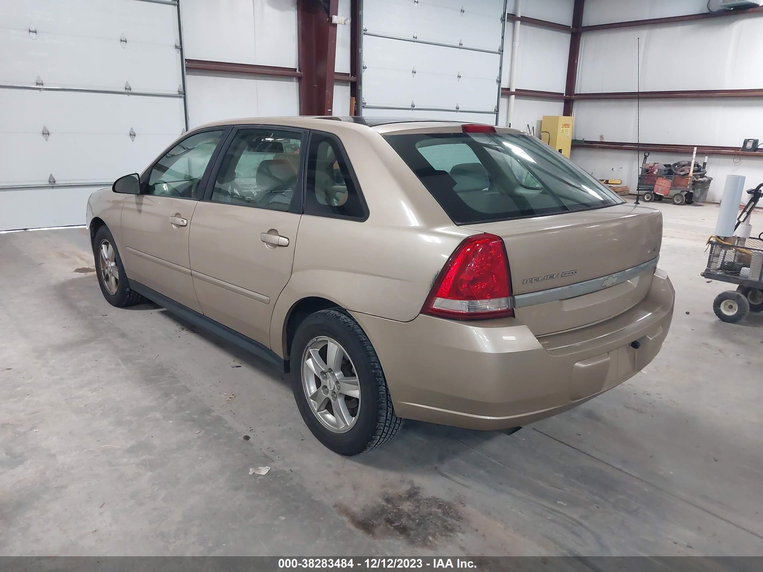 Photo 2 VIN: 1G1ZT62865F108429 - CHEVROLET MALIBU 