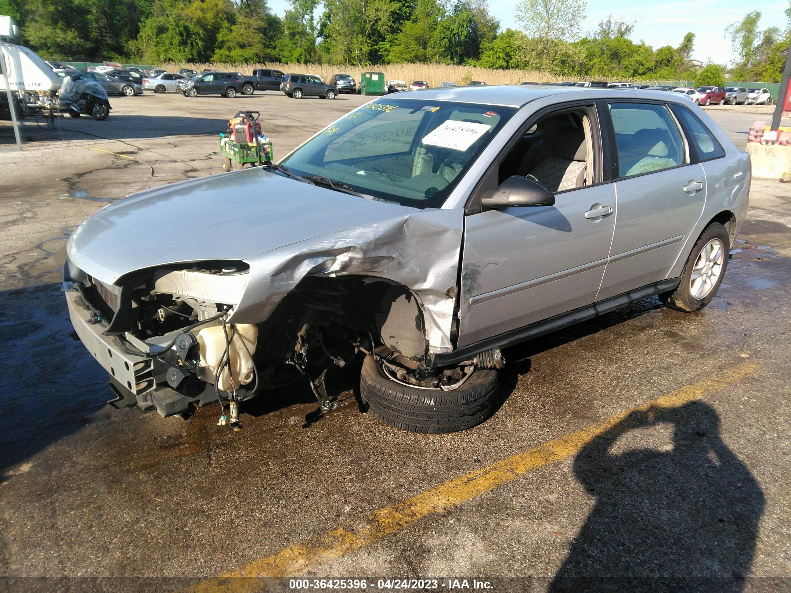 Photo 1 VIN: 1G1ZT62875F176464 - CHEVROLET MALIBU 