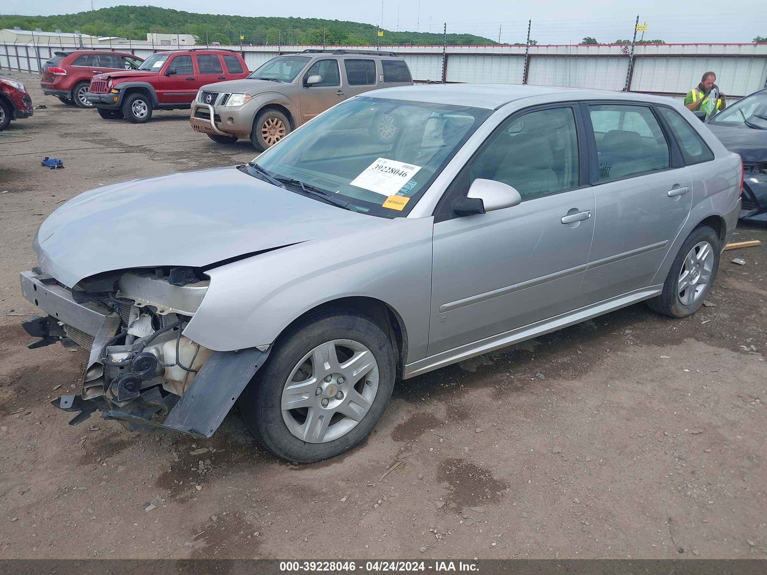 Photo 1 VIN: 1G1ZT68NX7F155611 - CHEVROLET MALIBU 